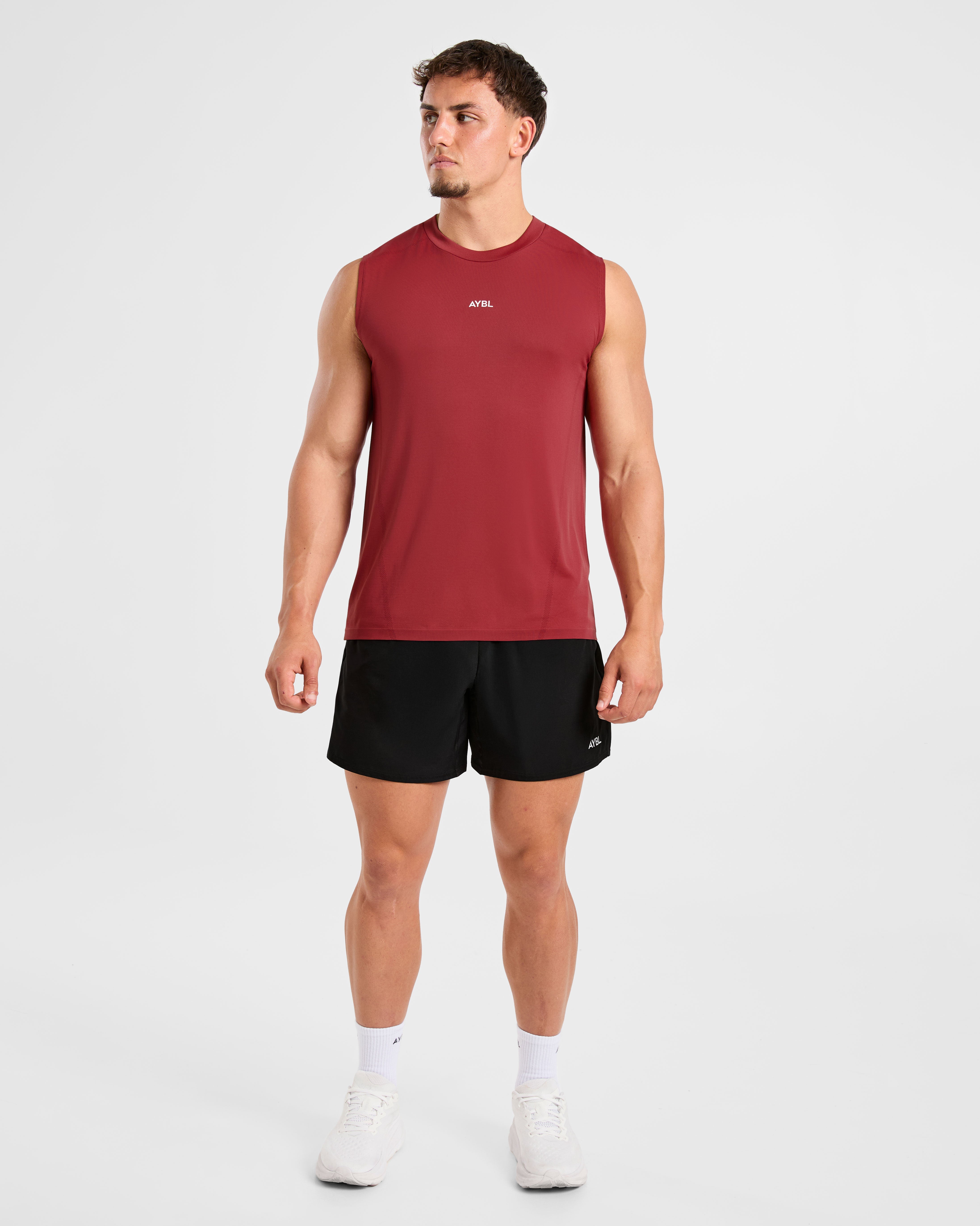 Attain Seamless Vest - Maroon Rood