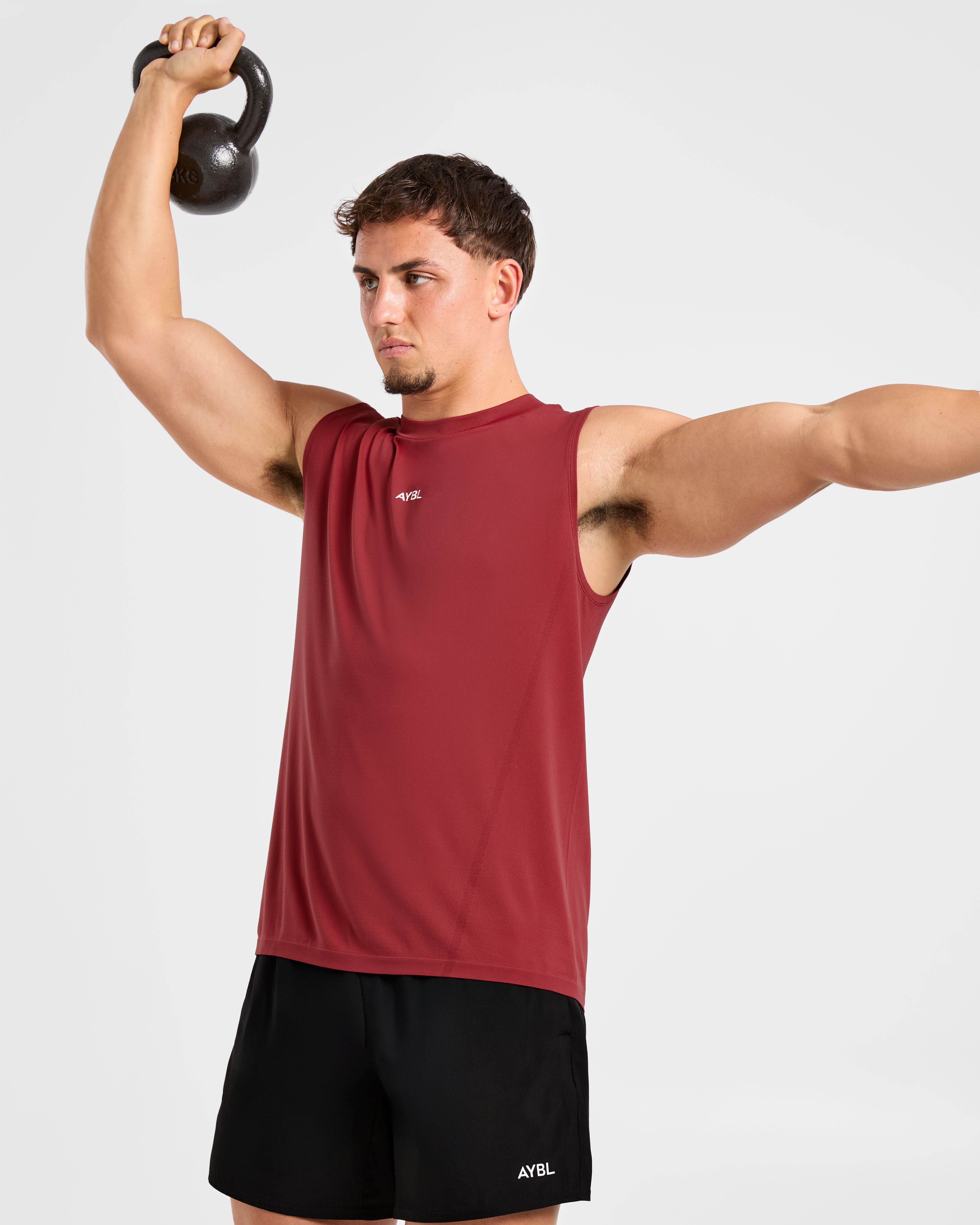 Attain Seamless Vest - Maroon Rood