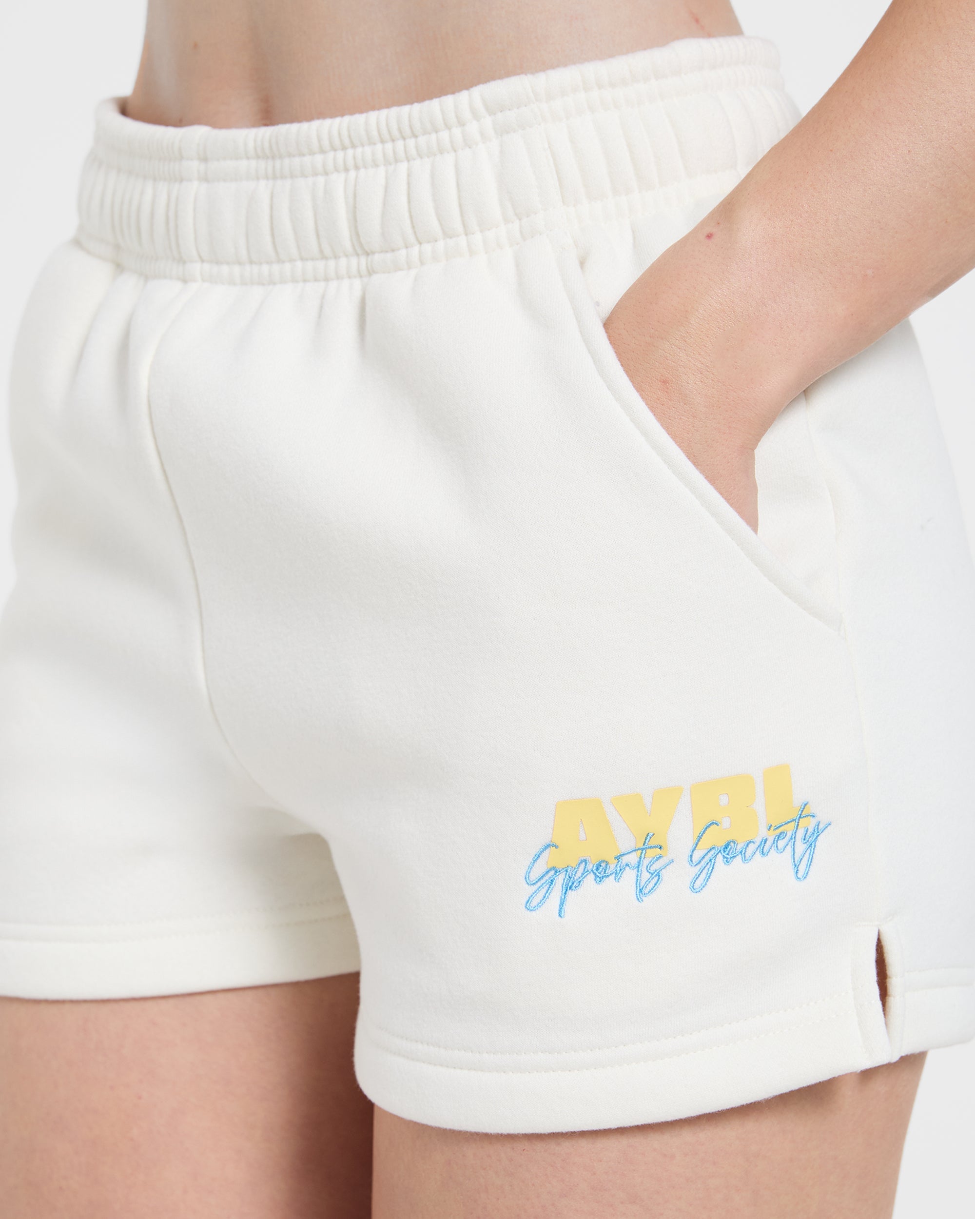 Sports Society Oversized Shorts - Off Wit