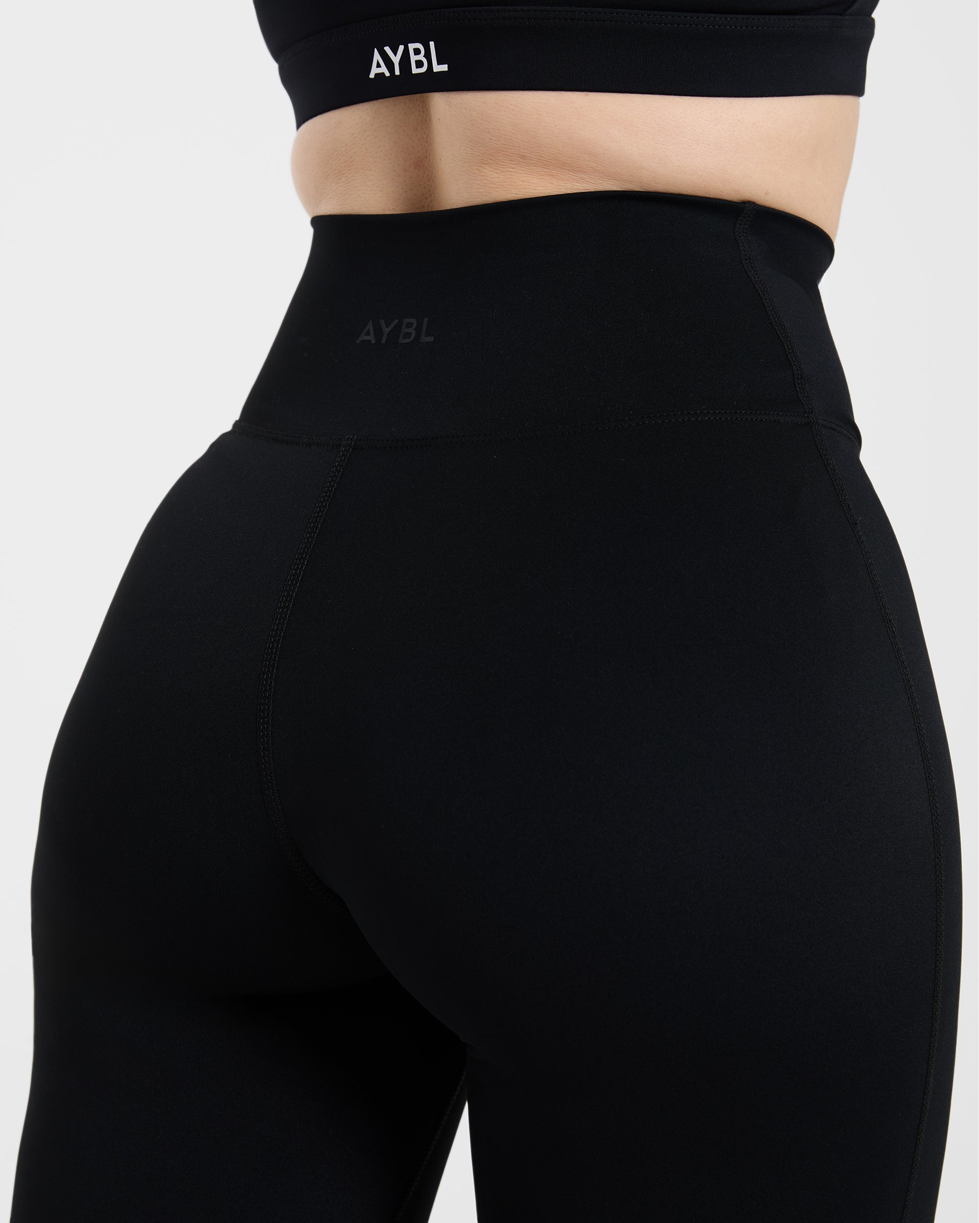 Sculpt Wrap Flared Leggings - Zwart