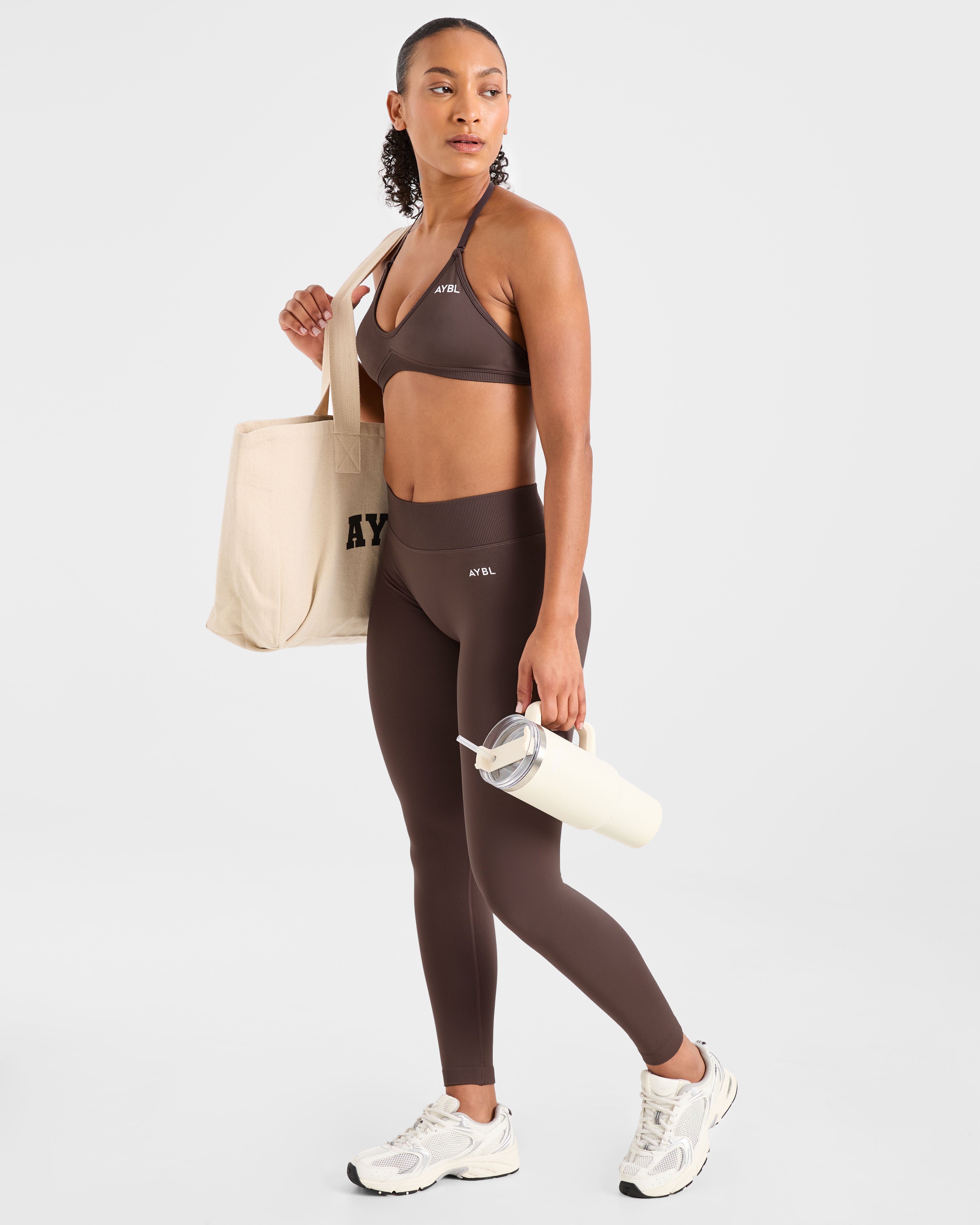 Adapt Seamless Strappy Sports Bra - Bruin