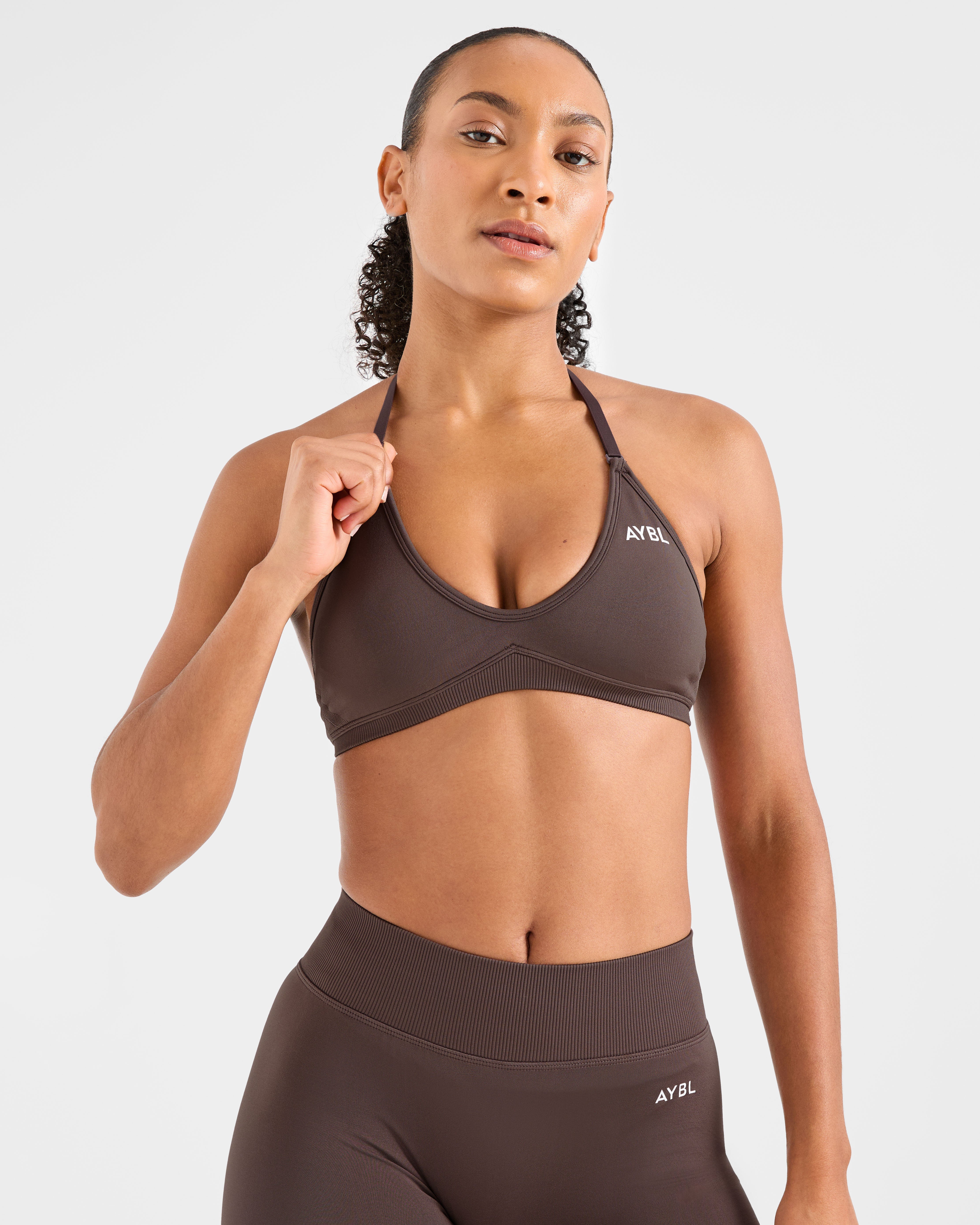 Adapt Seamless Strappy Sports Bra - Bruin
