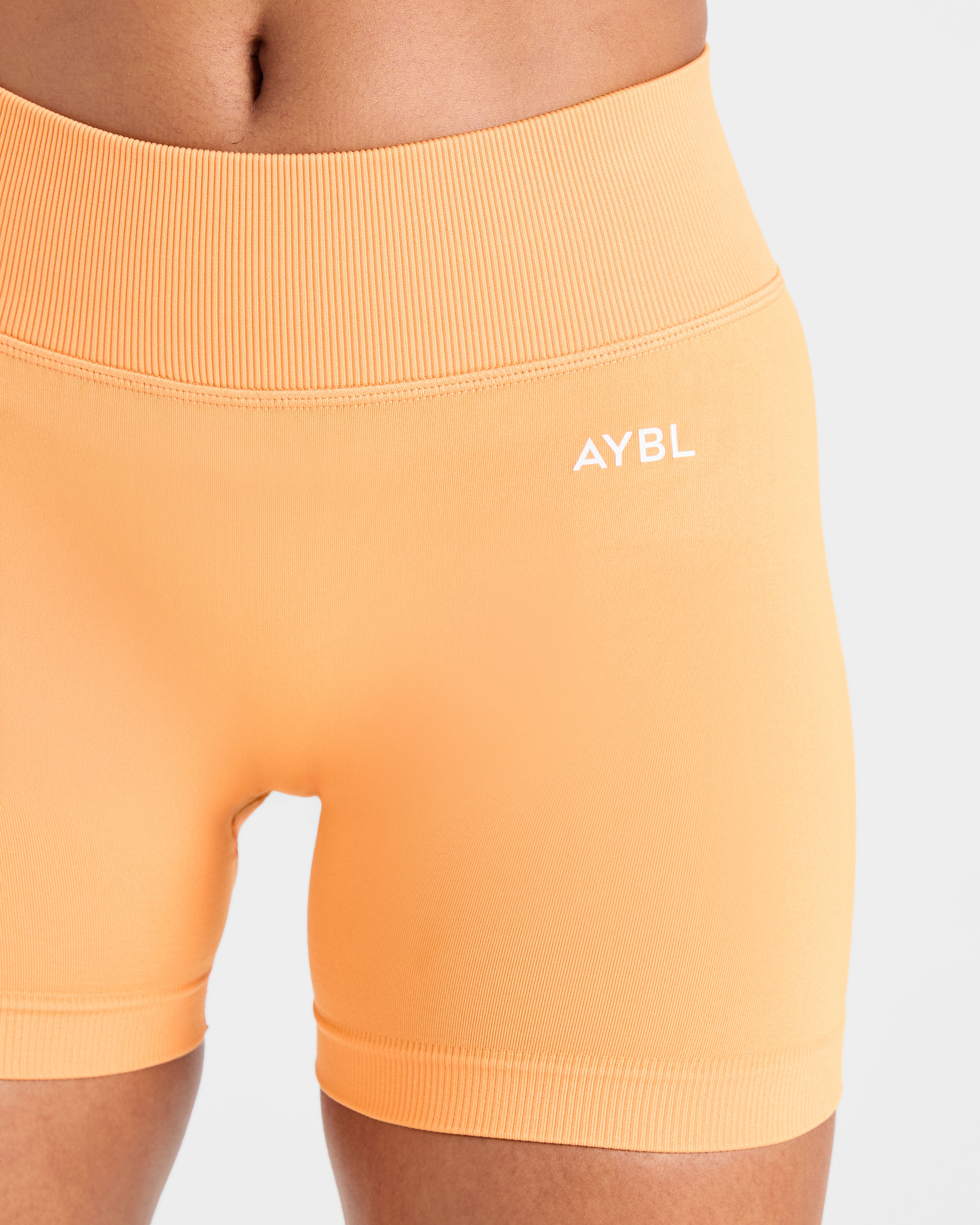 Adapt Seamless Shorts - Bright Oranje