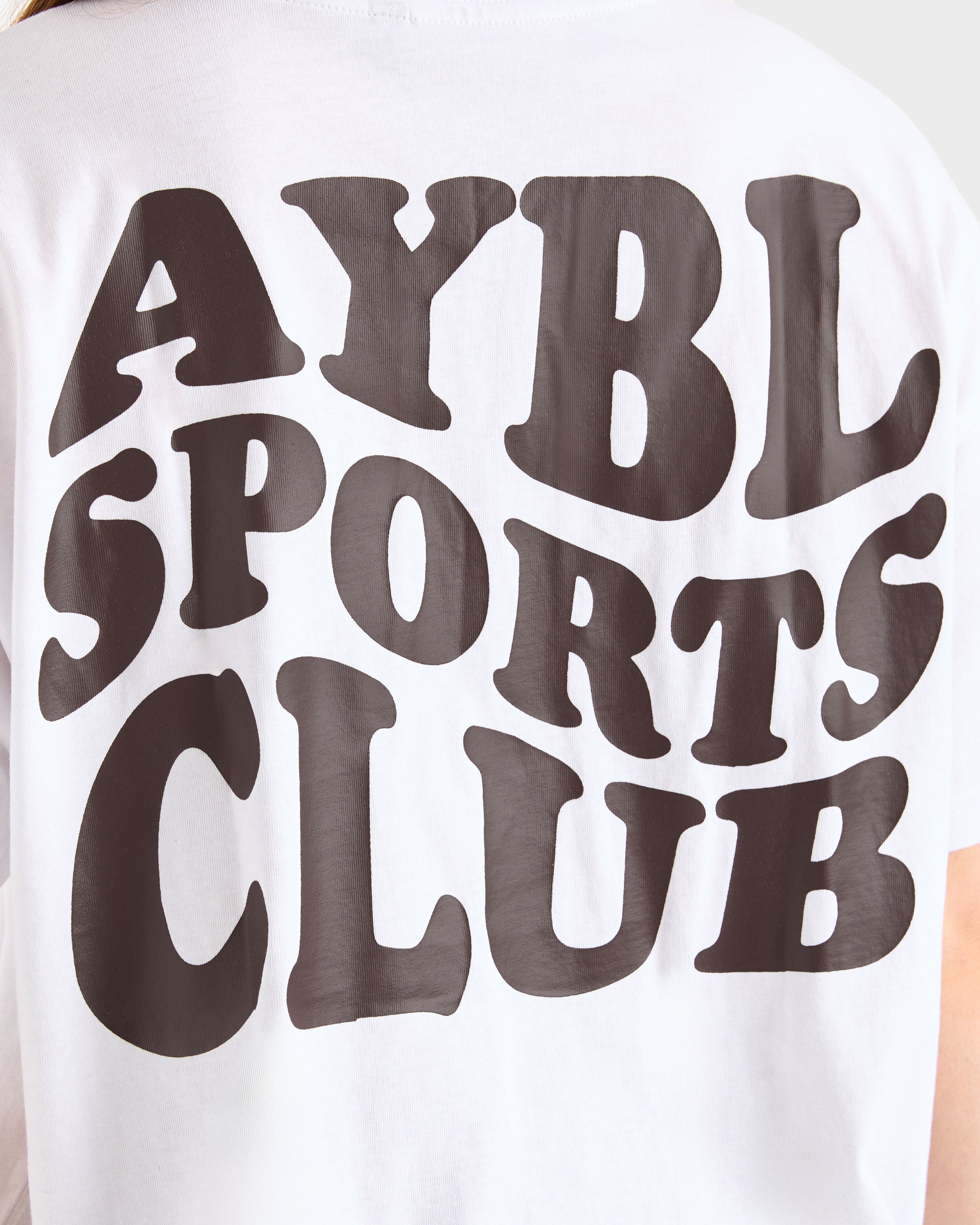 Sports Club Wavy Oversized T Shirt - Wit/Cocoa Bruin