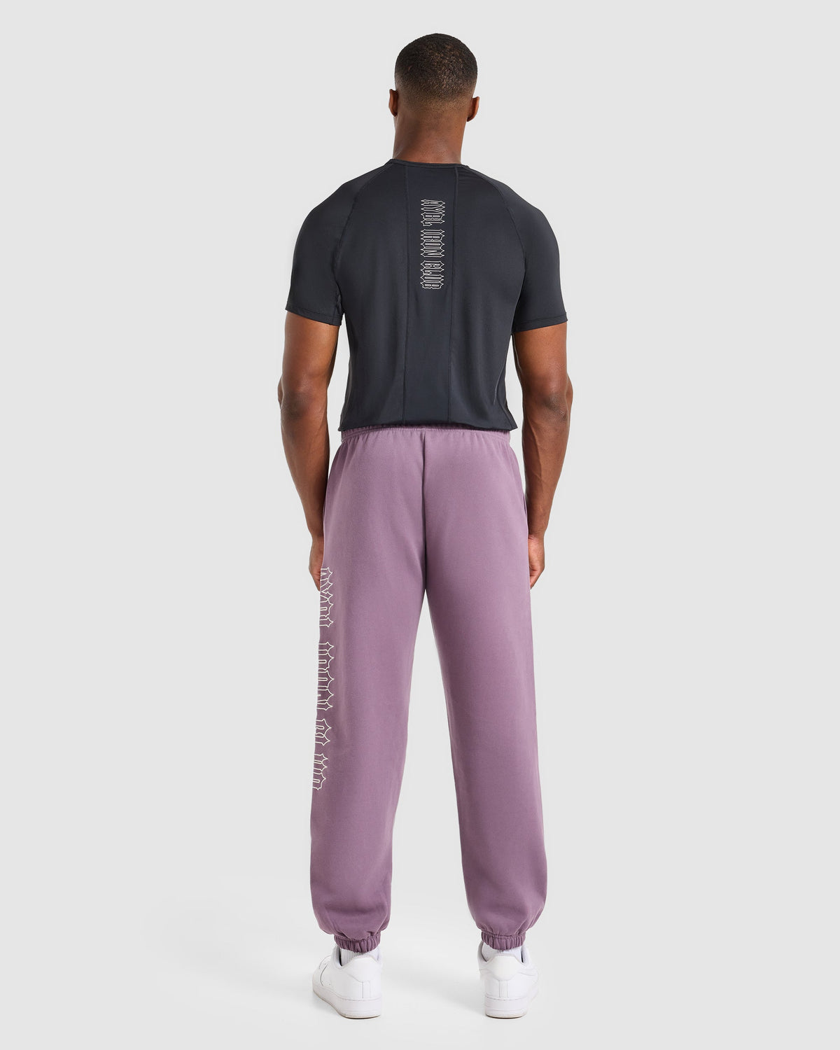 AYBL Iron Club Compression Relaxed T Shirt - Zwart