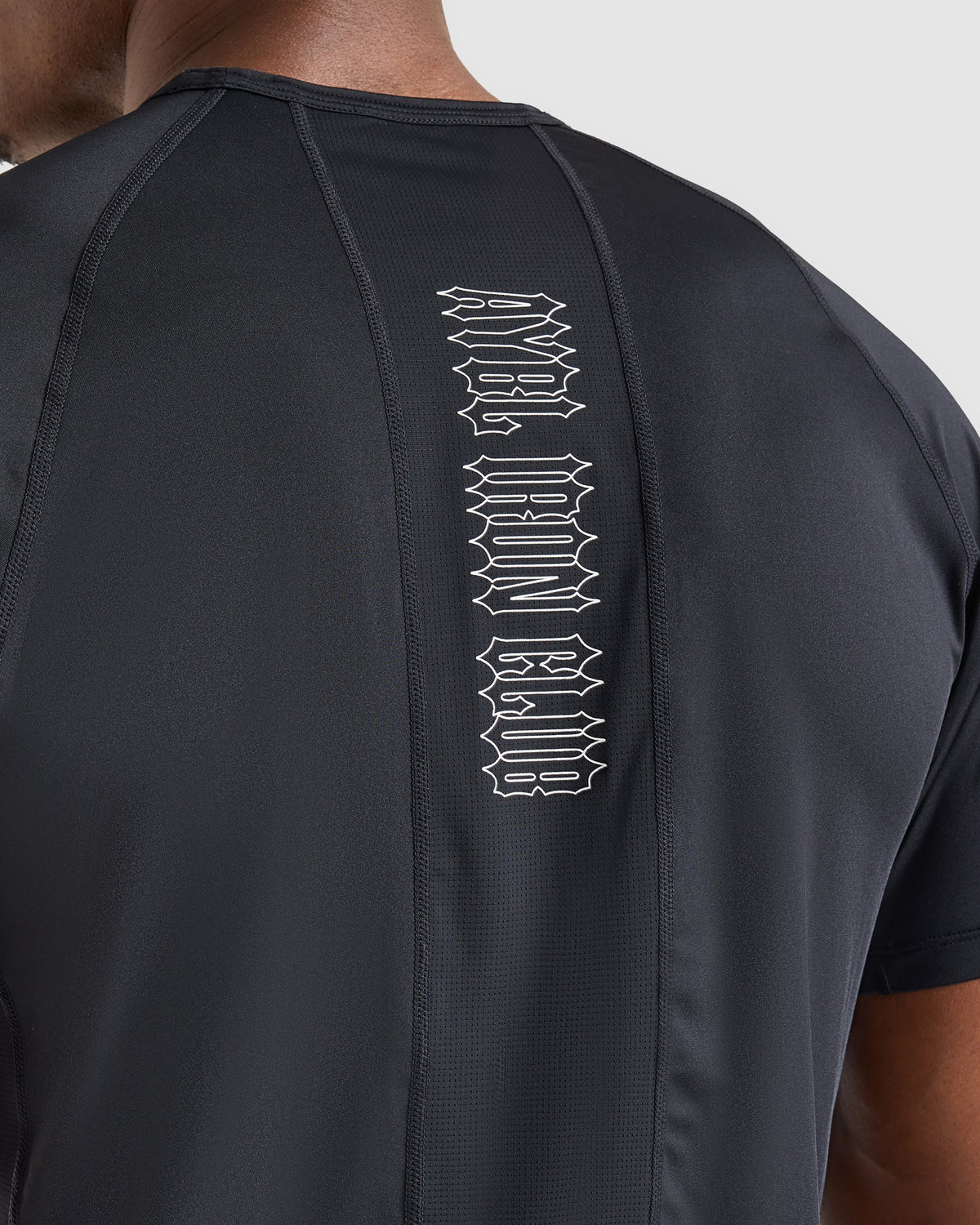 AYBL Iron Club Compression Relaxed T Shirt - Zwart