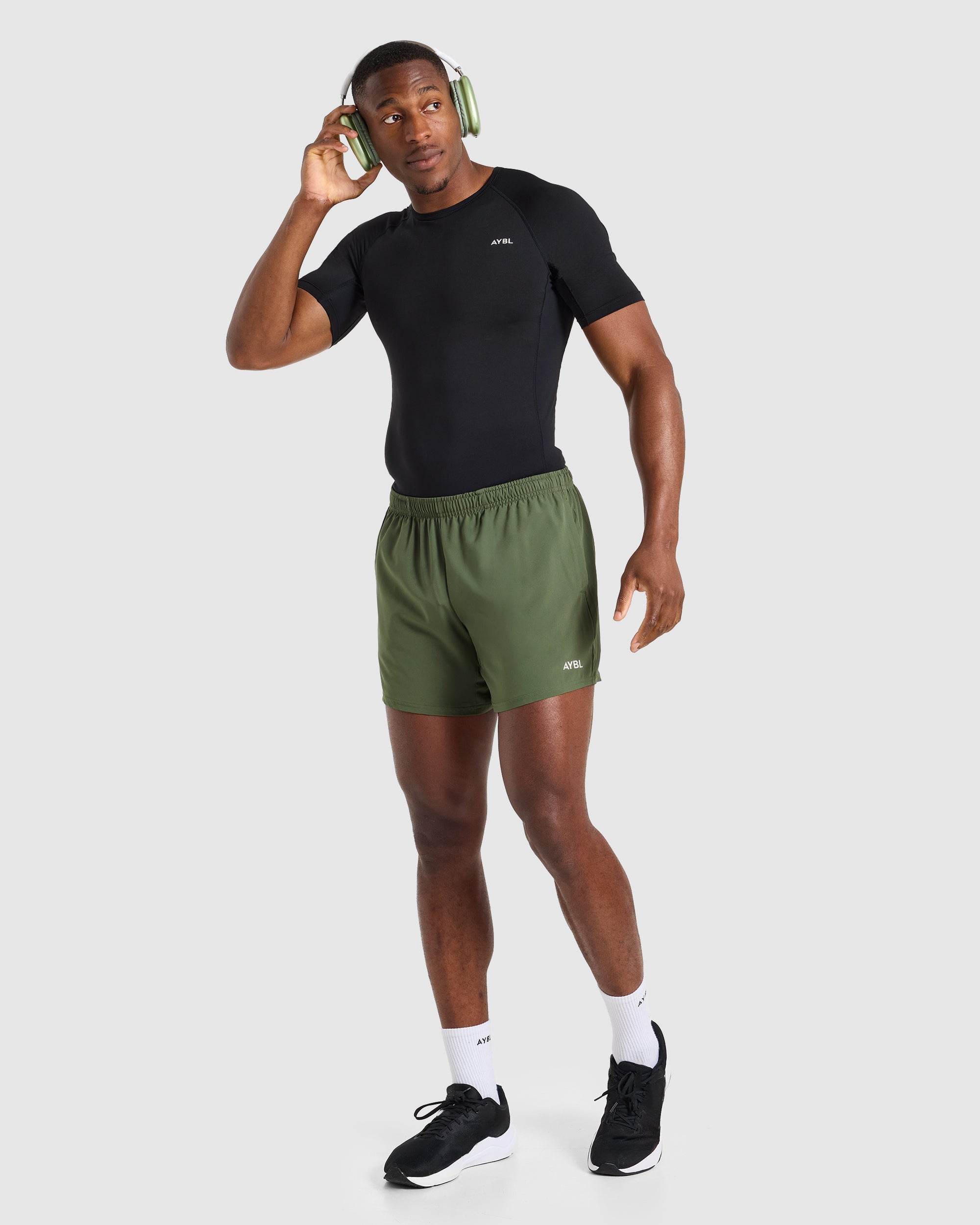 Core 5" Shorts - Army Groen