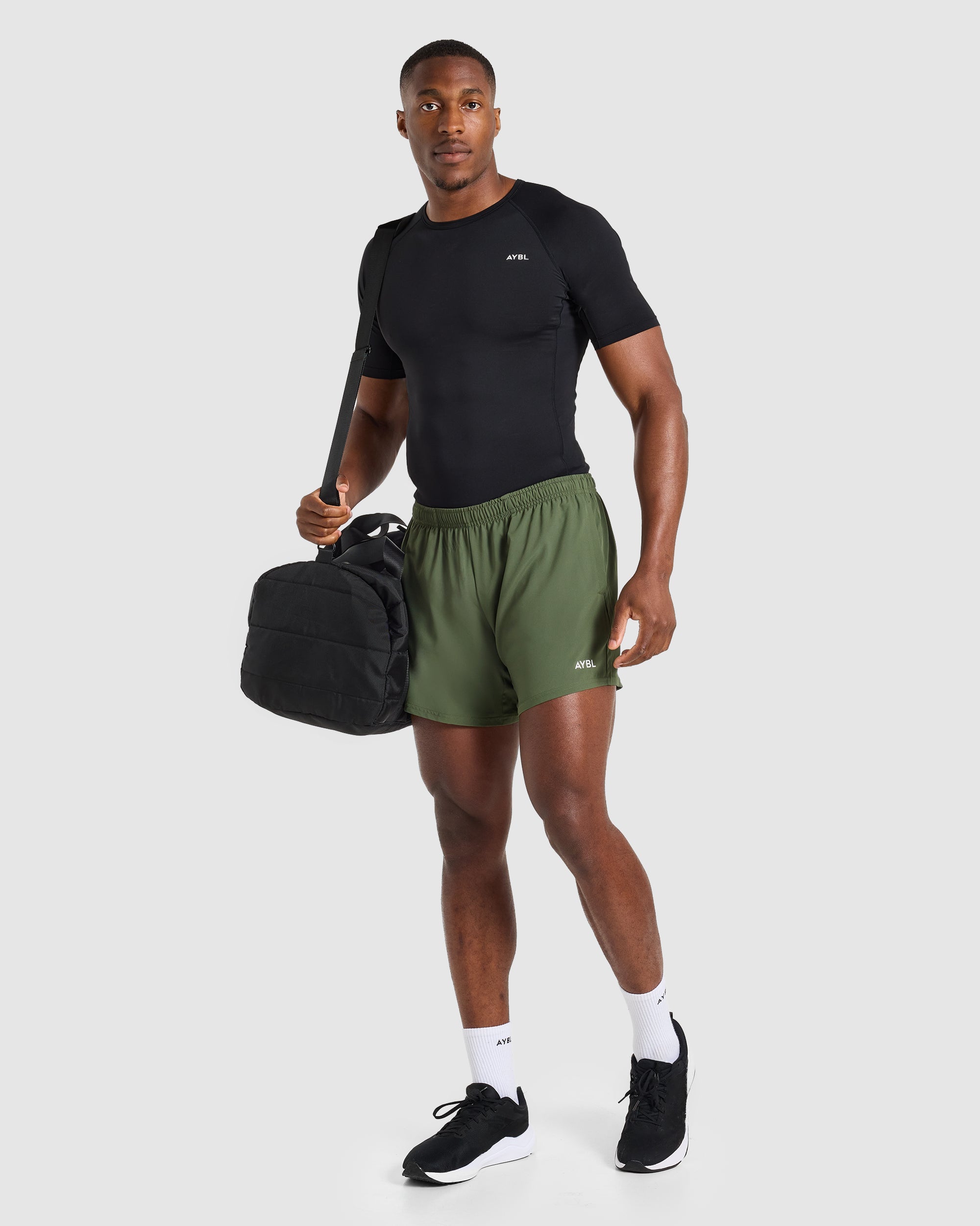 Core 5" Shorts - Army Groen