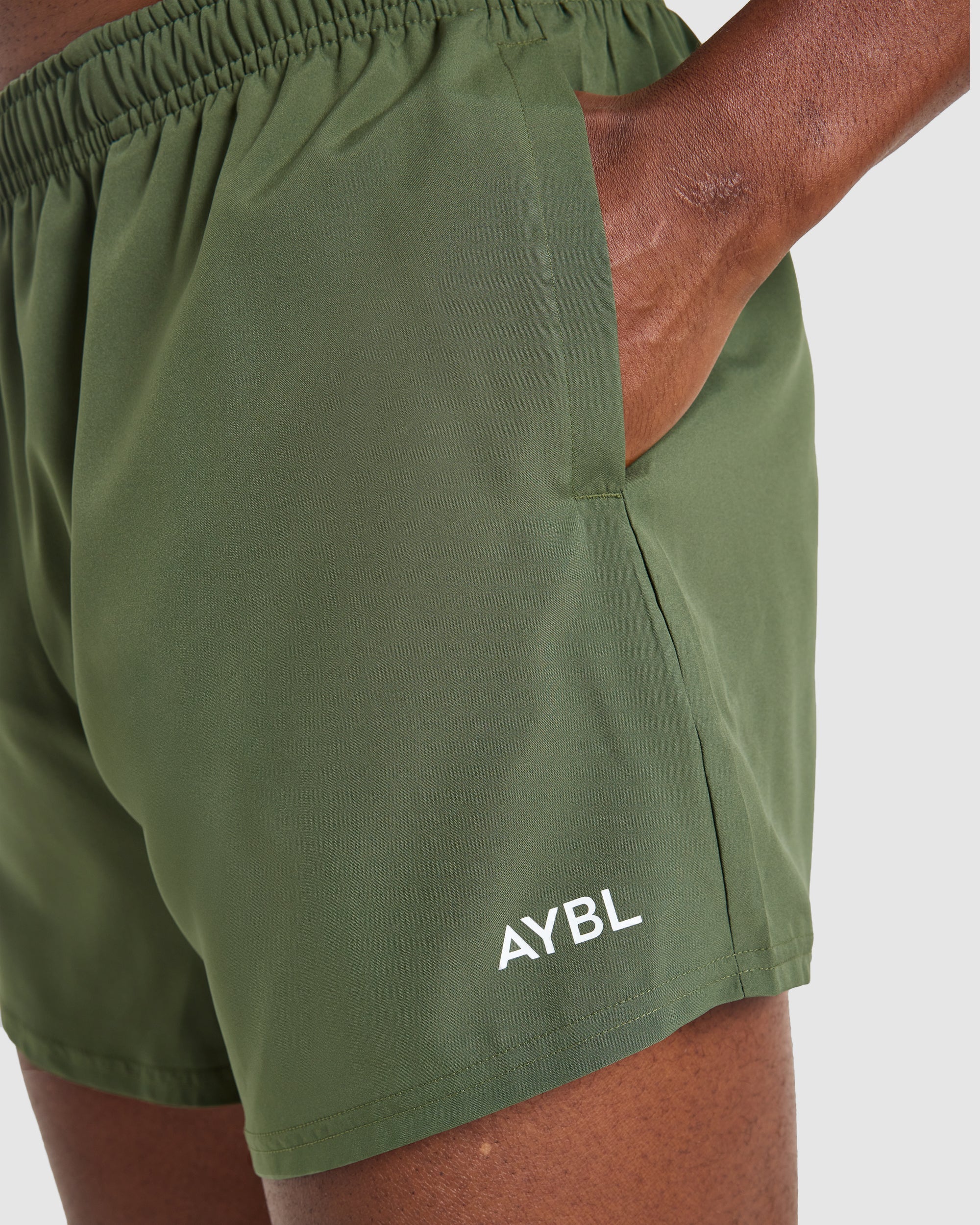 Core 5" Shorts - Army Groen