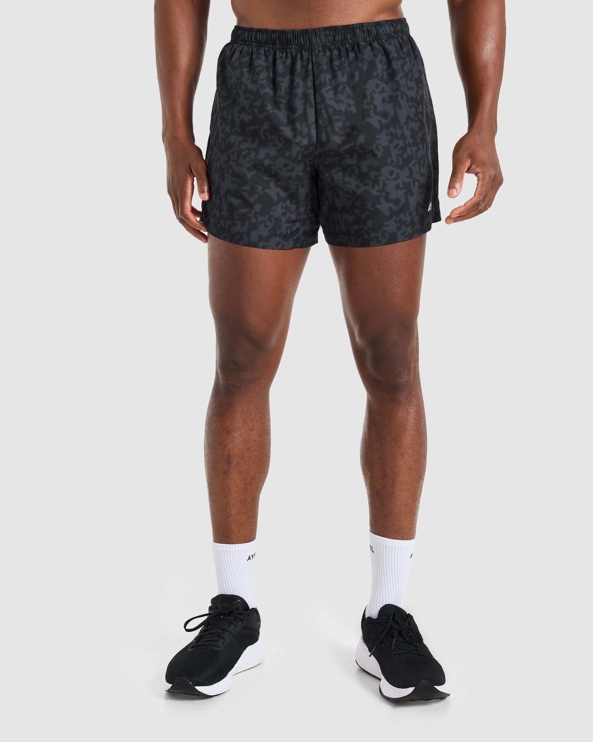 Core 5" Shorts - Zwart Camo