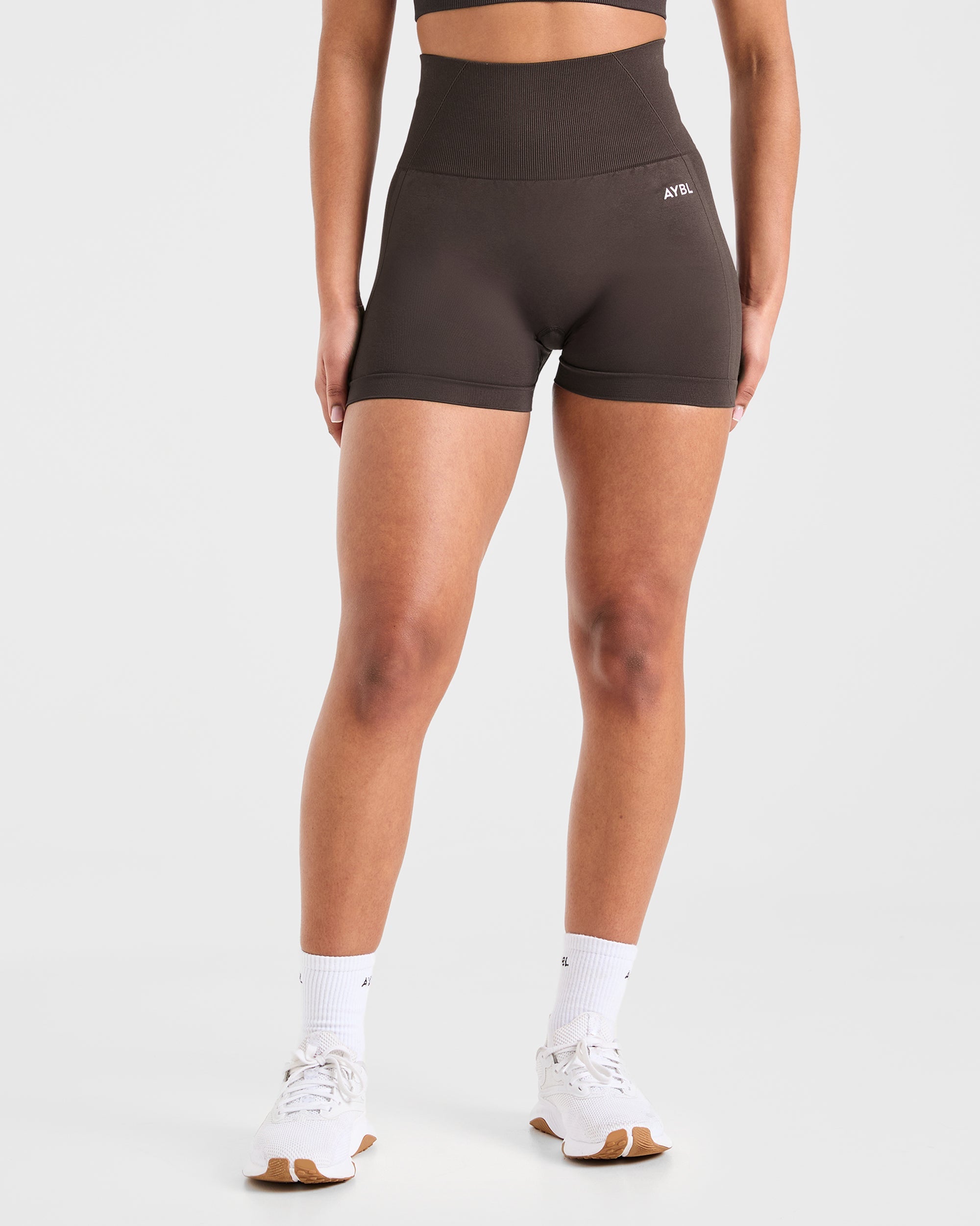 Empower Seamless Shorts - Cocoa Bruin