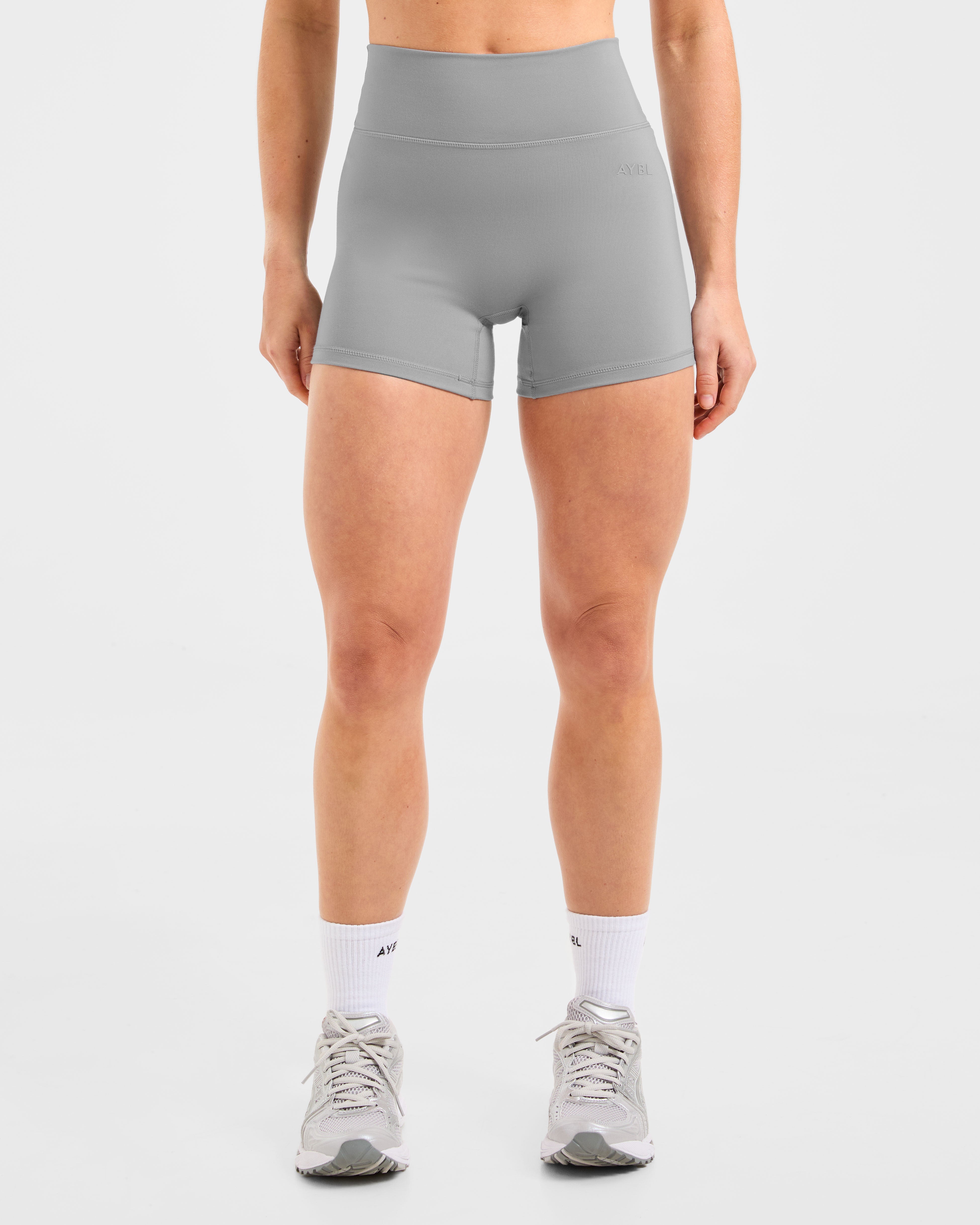 Staple Shorts - Grijs