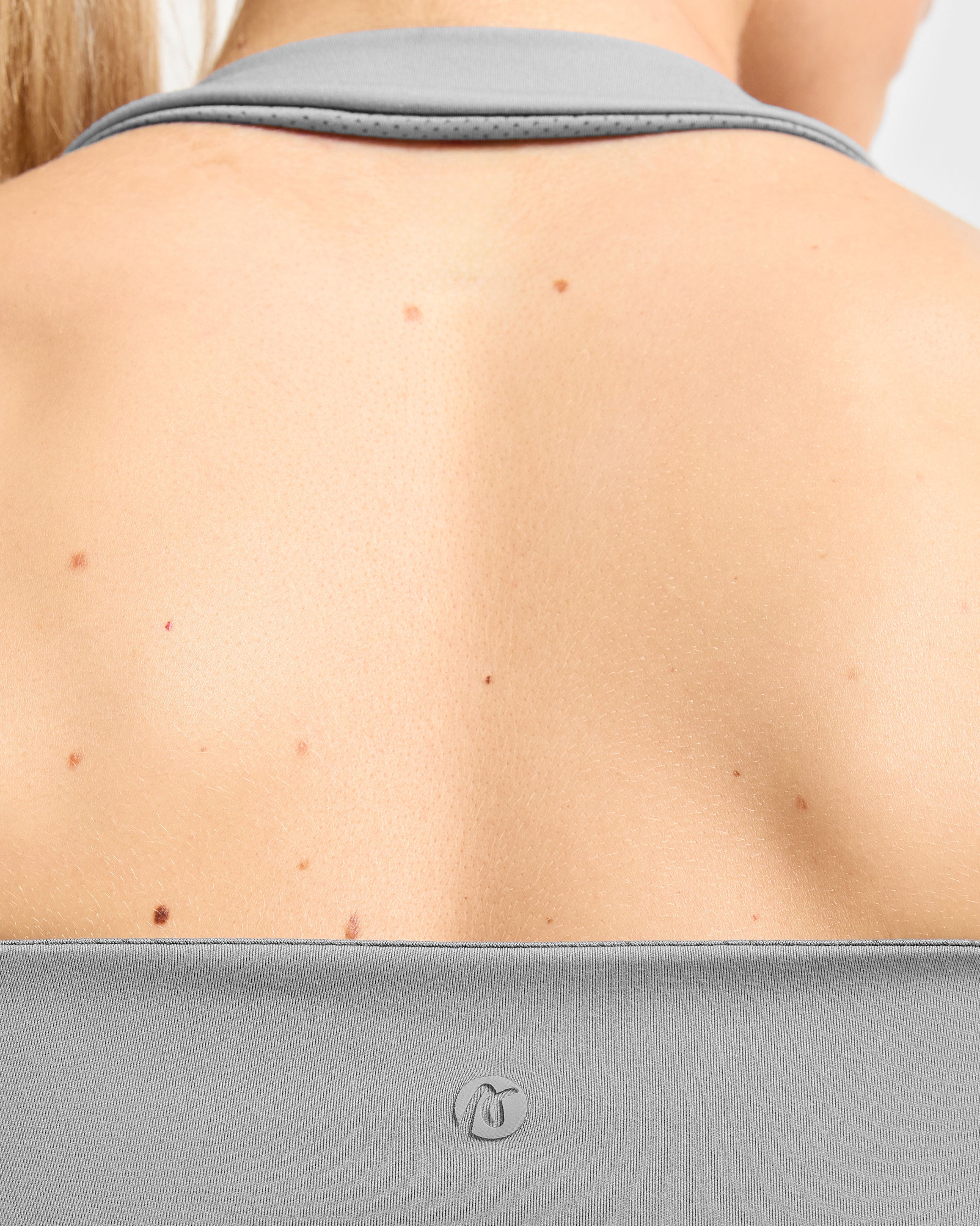 Staple Halterneck Crop Top - Grijs