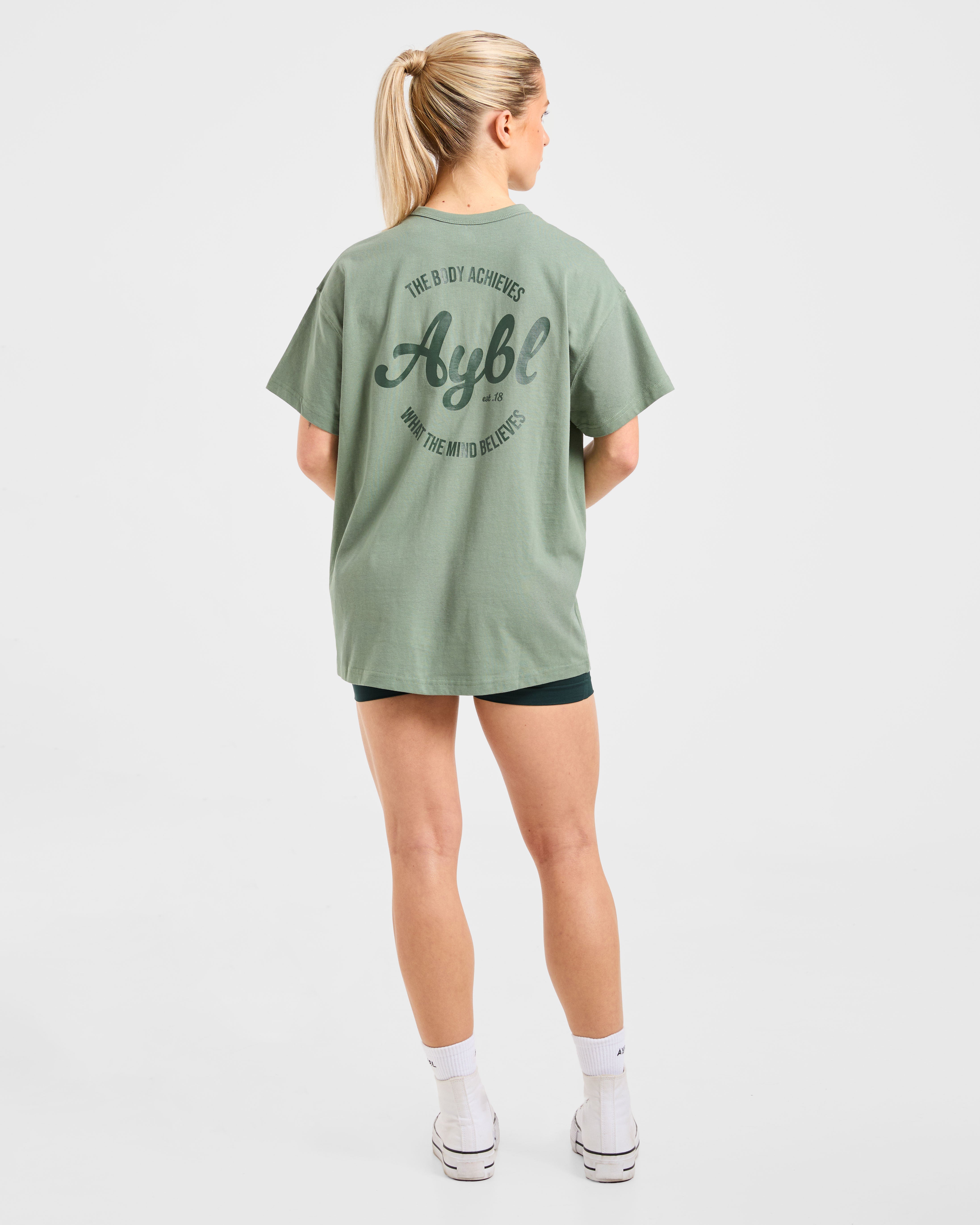 Body Achieve Mind Believe Oversized T Shirt - Groen