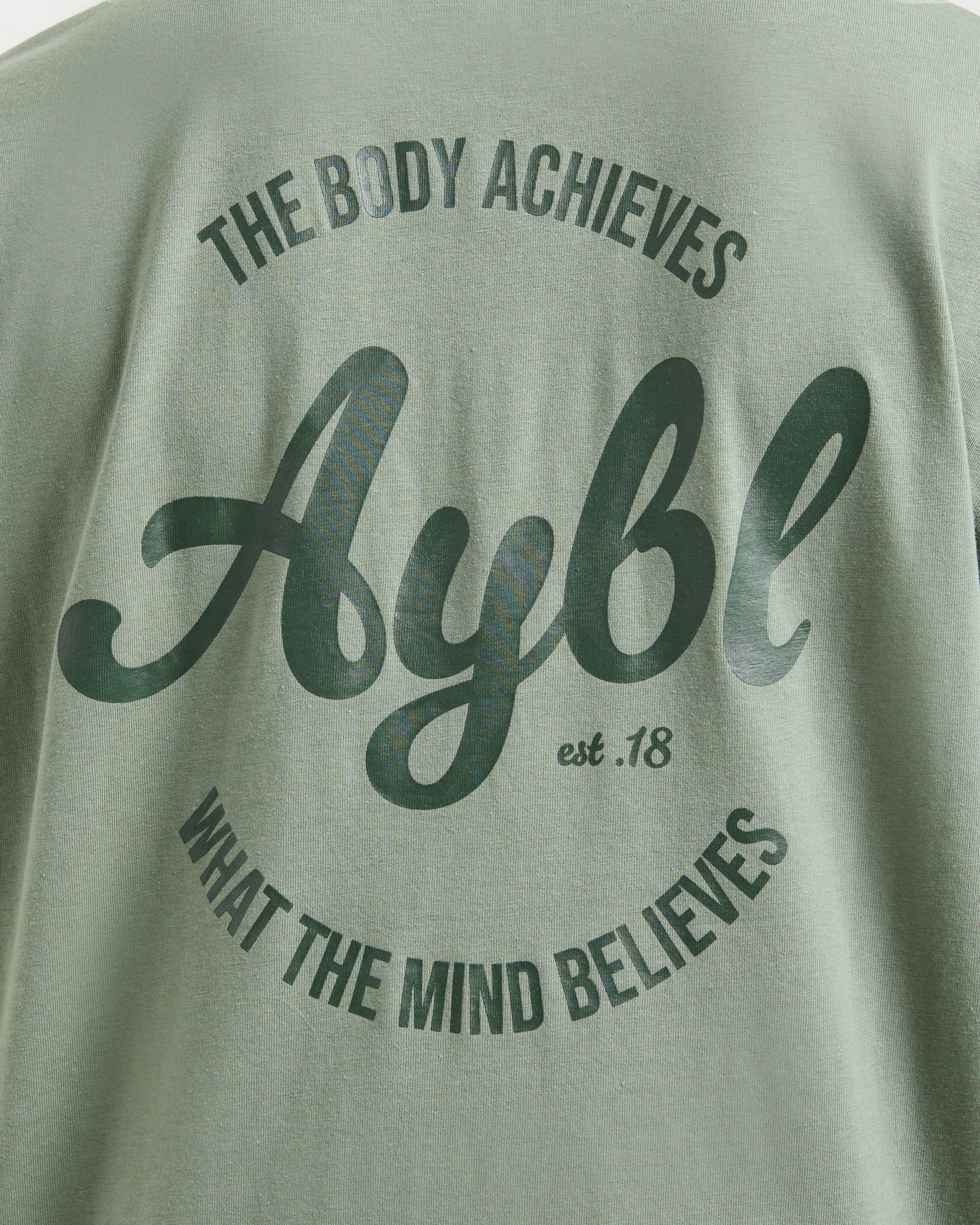 Body Achieve Mind Believe Oversized T Shirt - Groen
