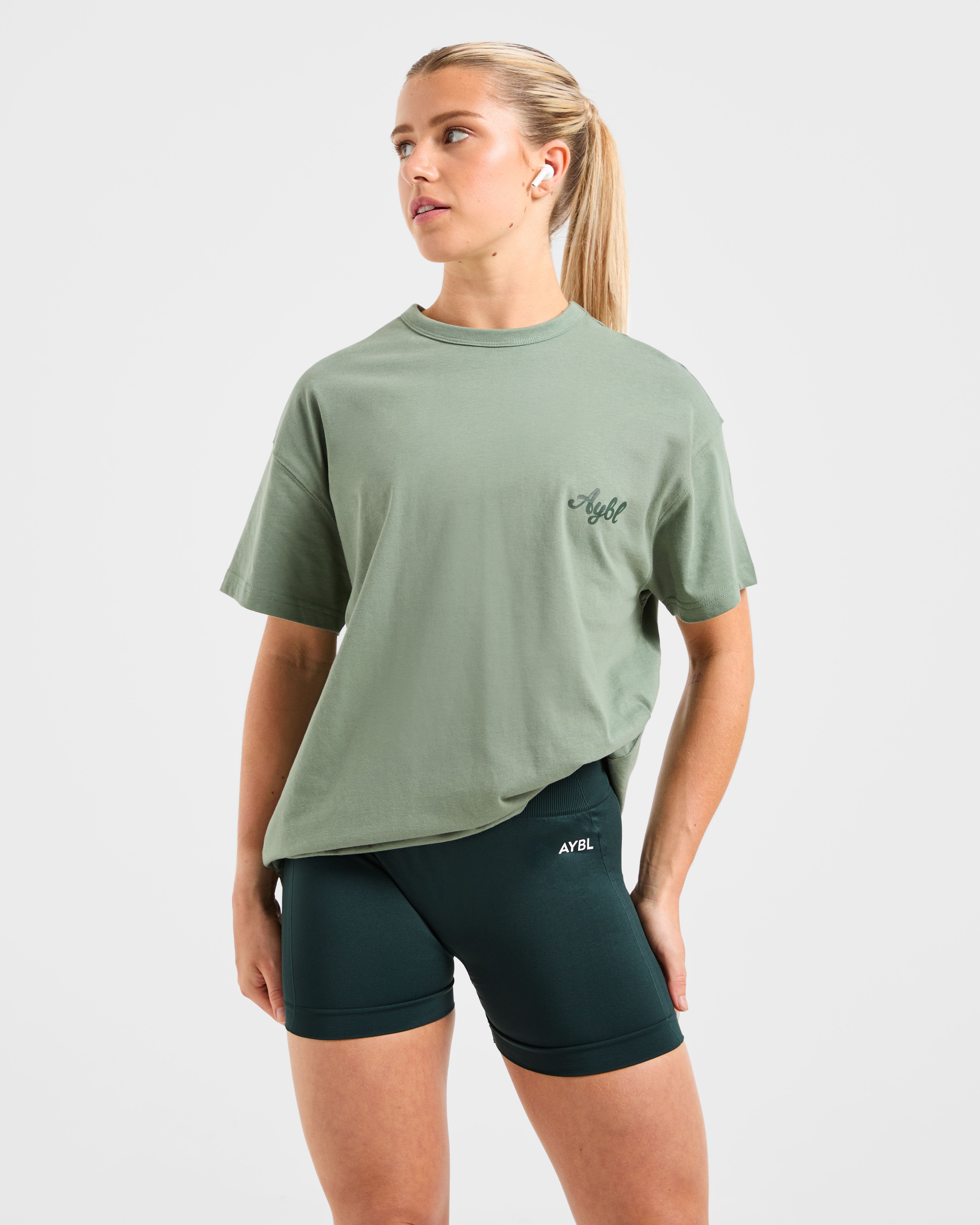 Body Achieve Mind Believe Oversized T Shirt - Groen