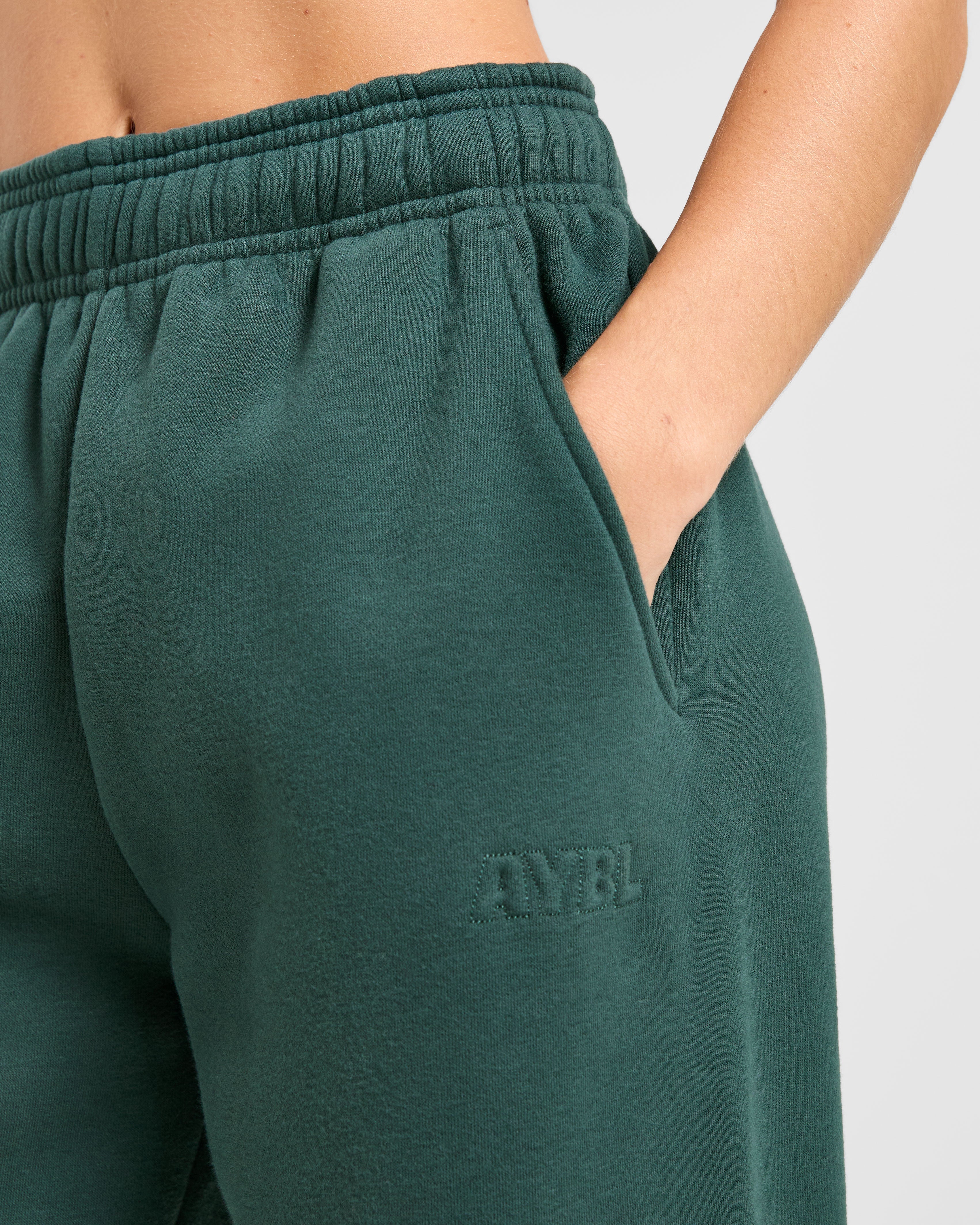 Classic Plush Oversized Straight Leg Joggers - Pine Groen