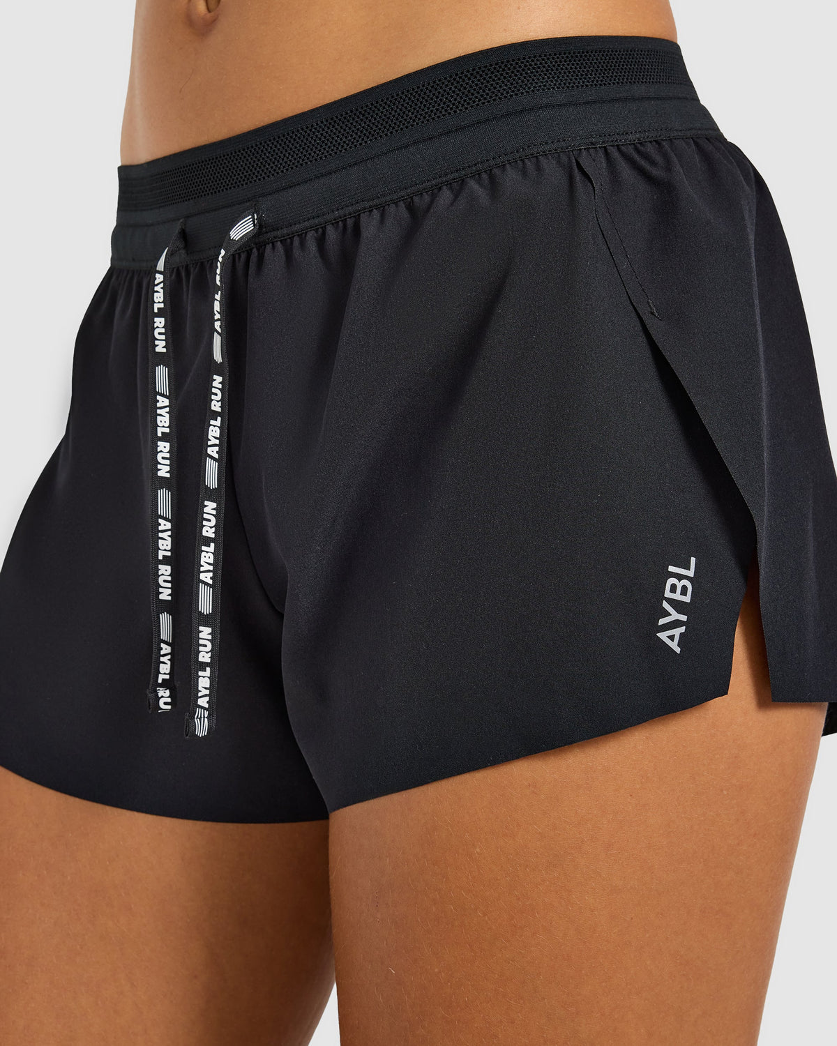 Run Low Rise 3" Shorts - Zwart