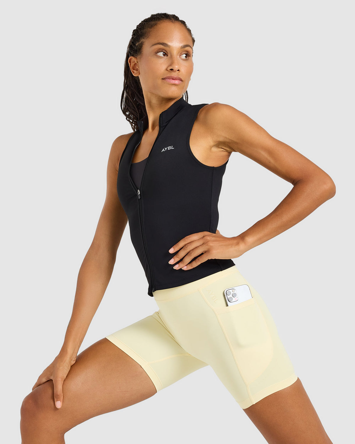 Run Pocket Shorts - Butter Geel