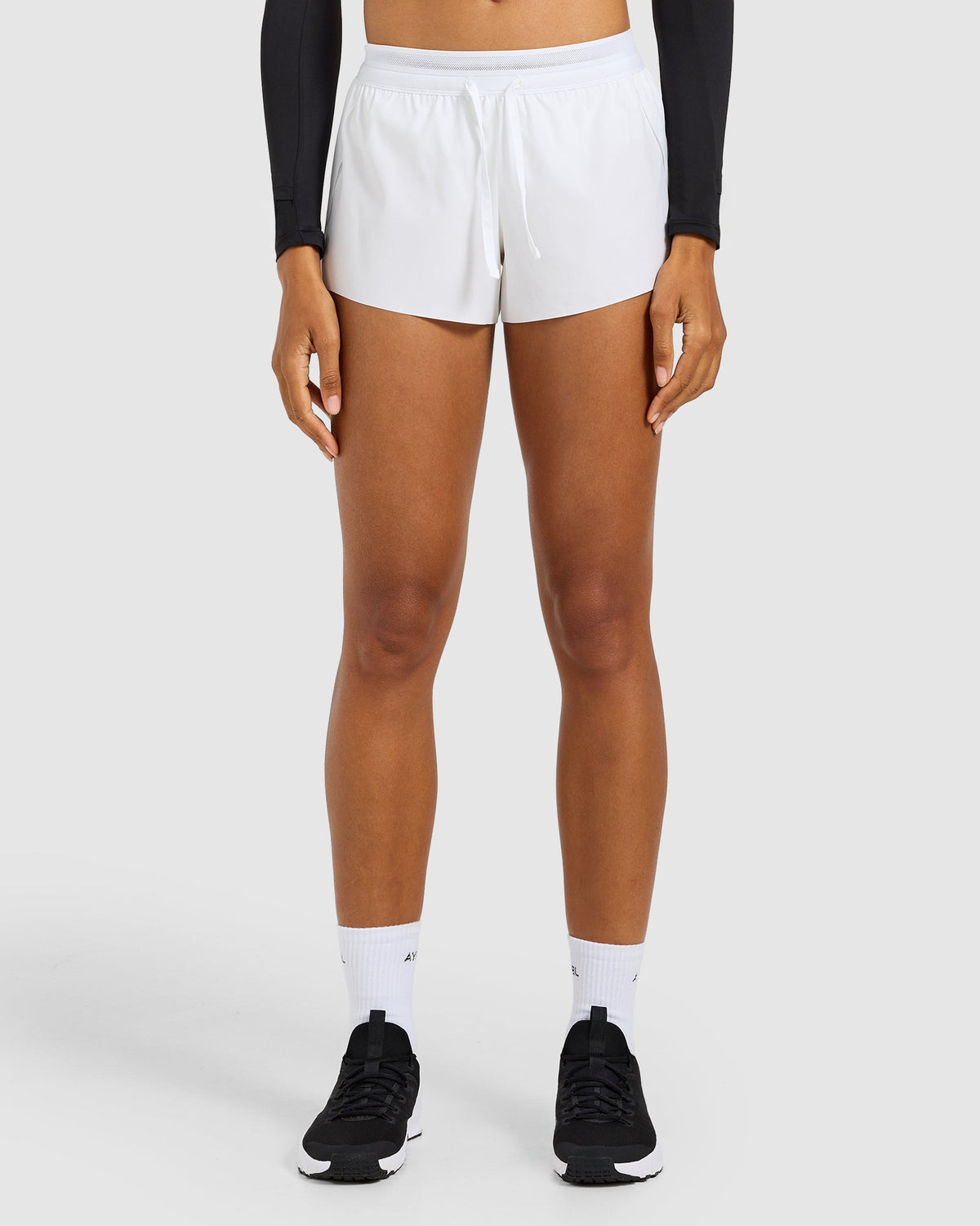 Run Low Rise 3" Shorts - Wit