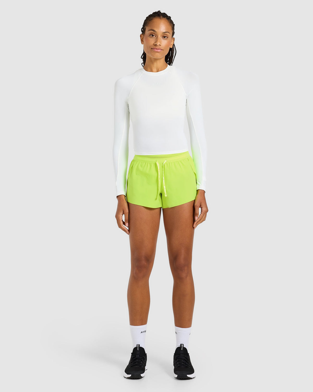 Run Low Rise 3" Shorts - Neon Geel