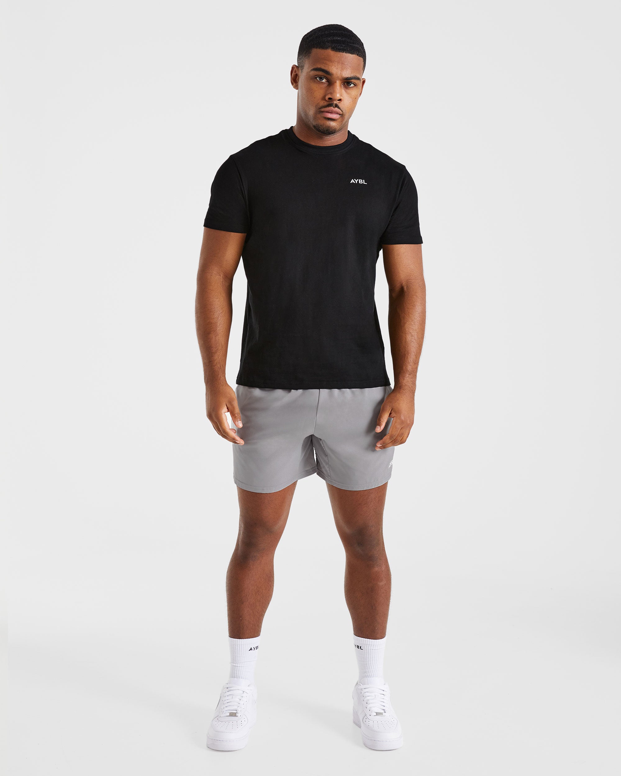 Core 5" Shorts - Grijs