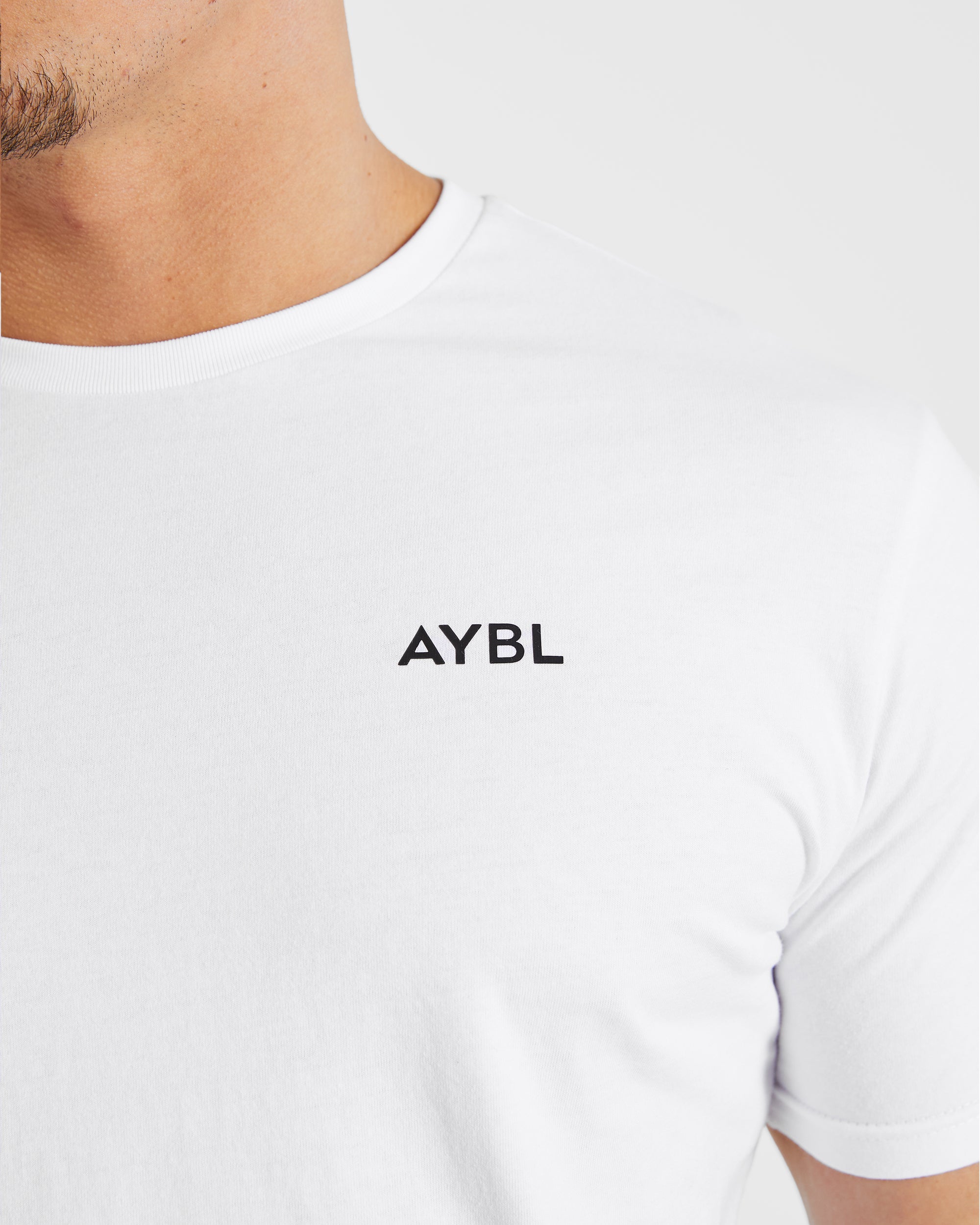 Essential T Shirt - Wit