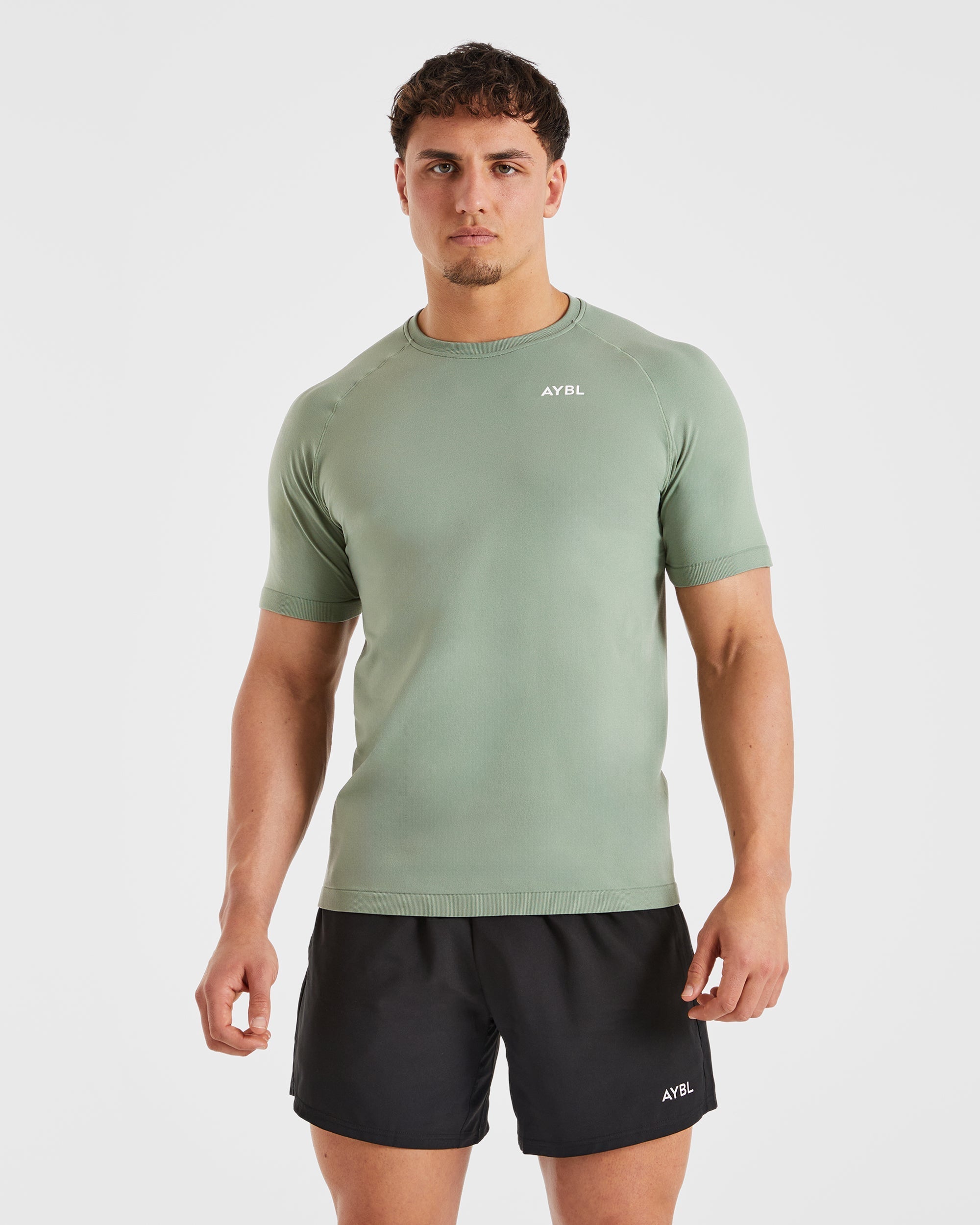 Ascend Seamless T Shirt - Olive Groente