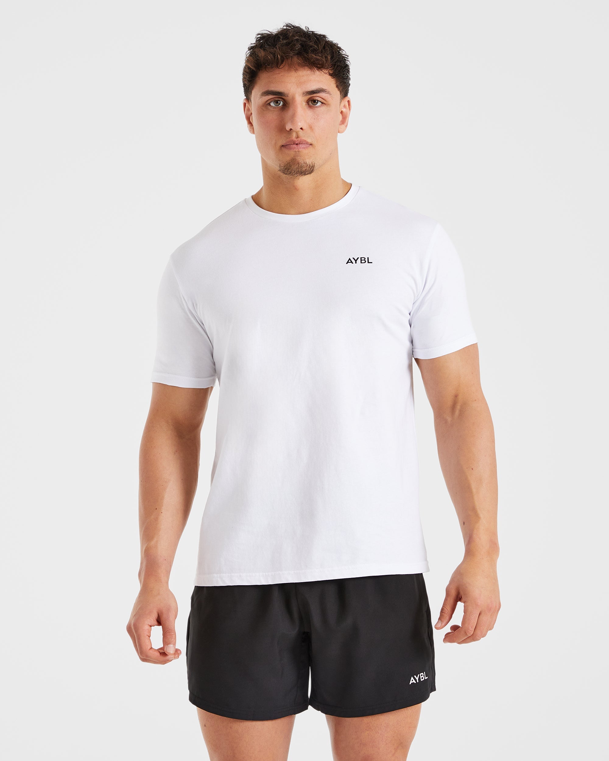 Essential T Shirt - Wit