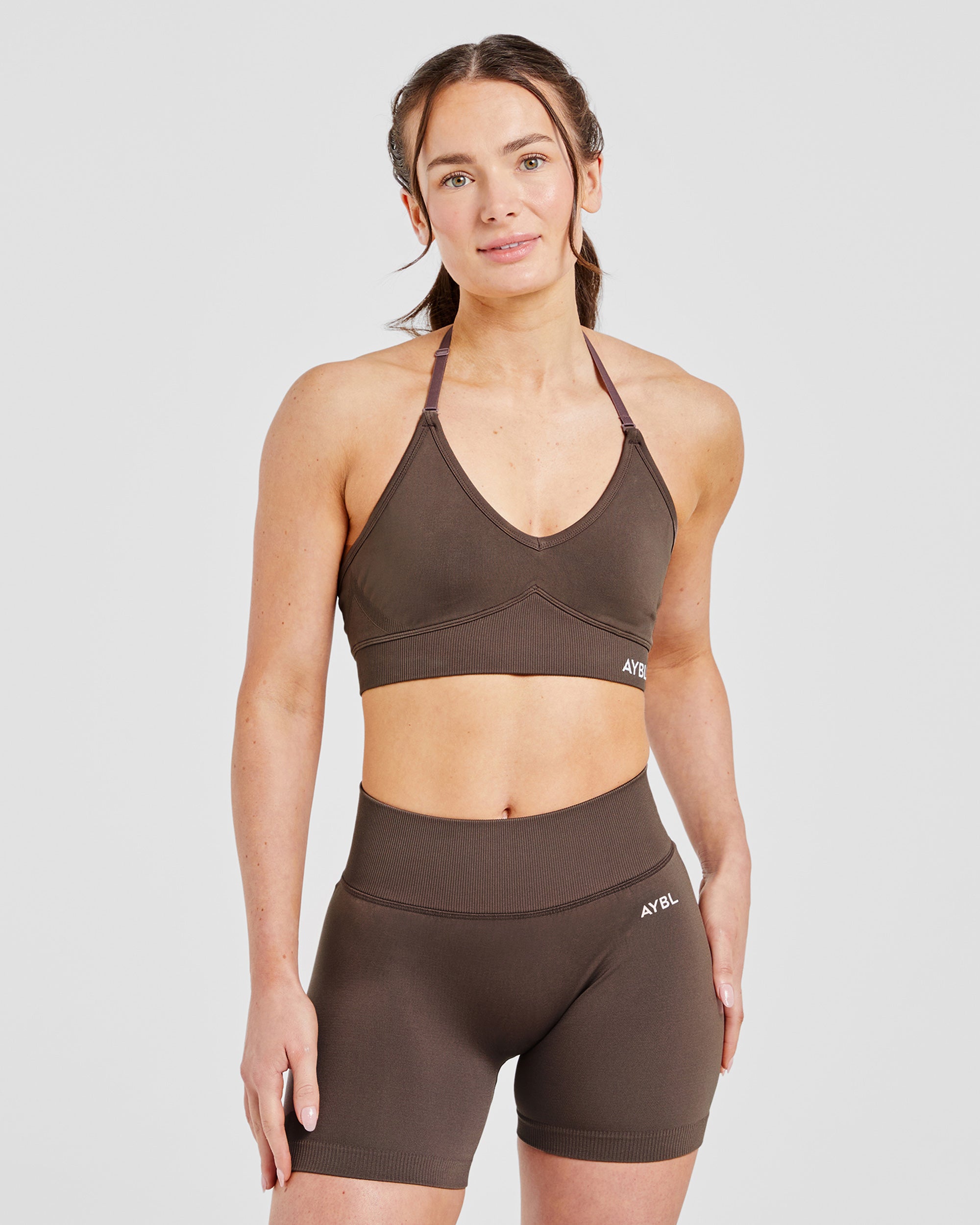 Adapt Seamless Sports Bra - Bruin