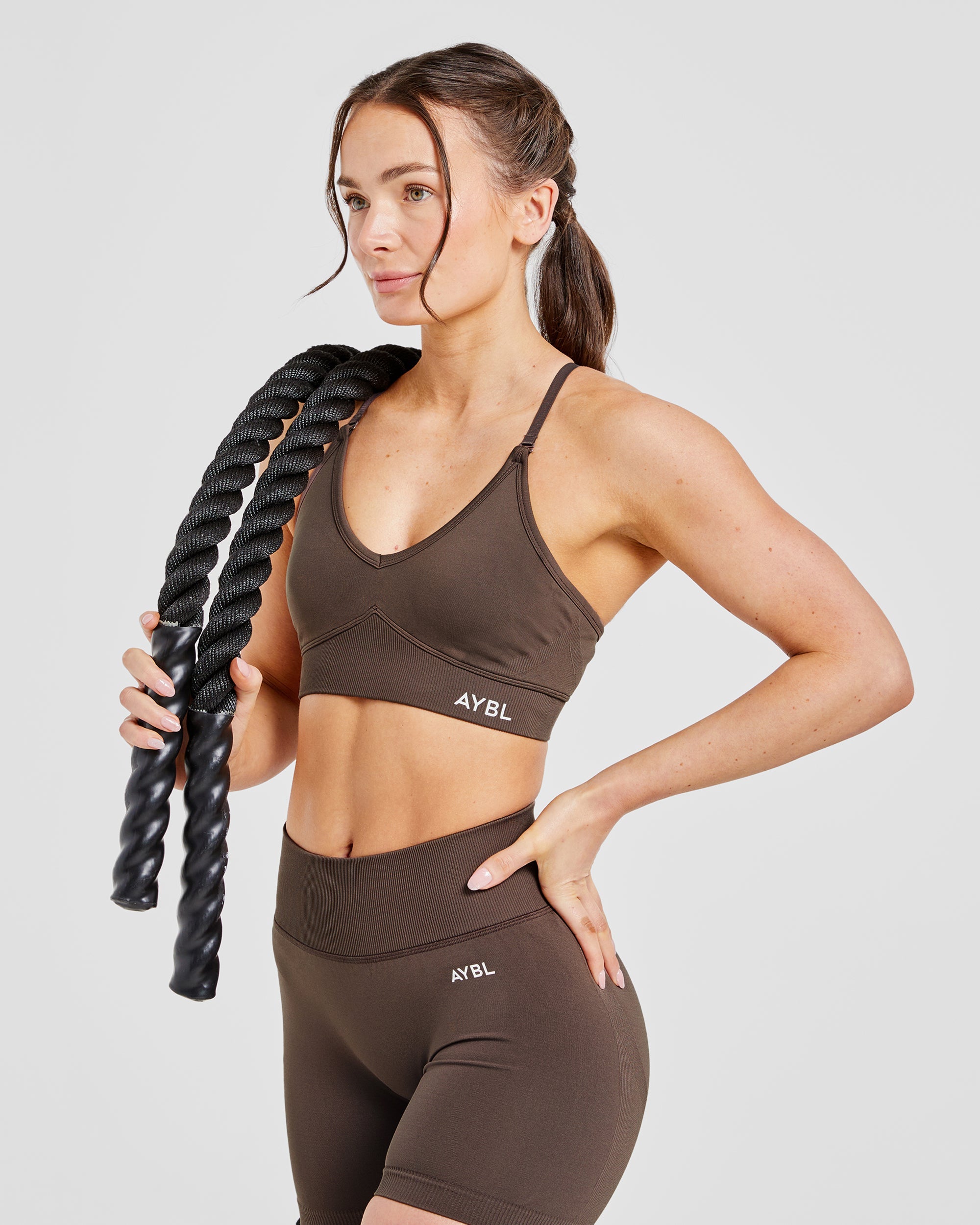 Adapt Seamless Sports Bra - Bruin