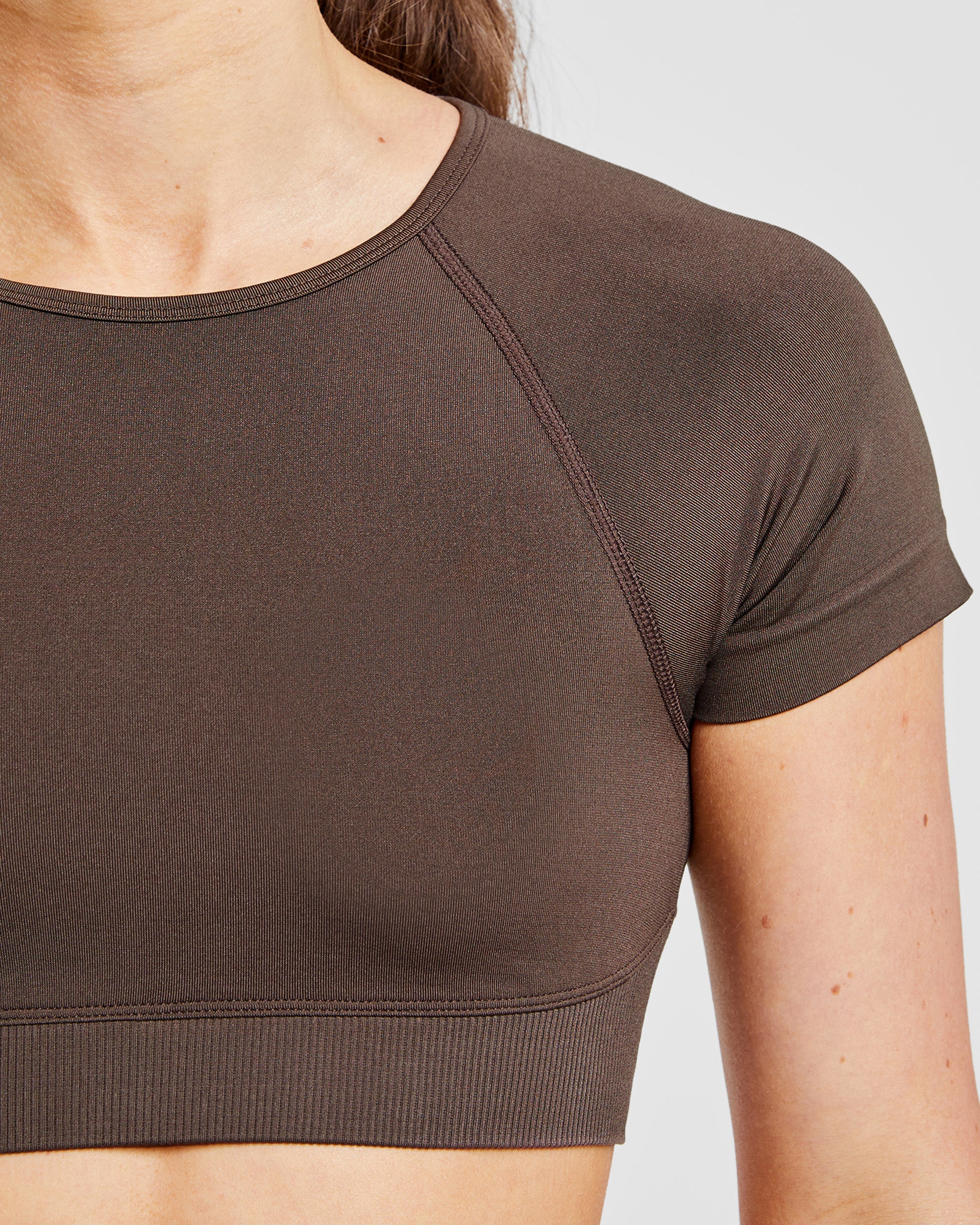Adapt Seamless Crop Top - Bruin