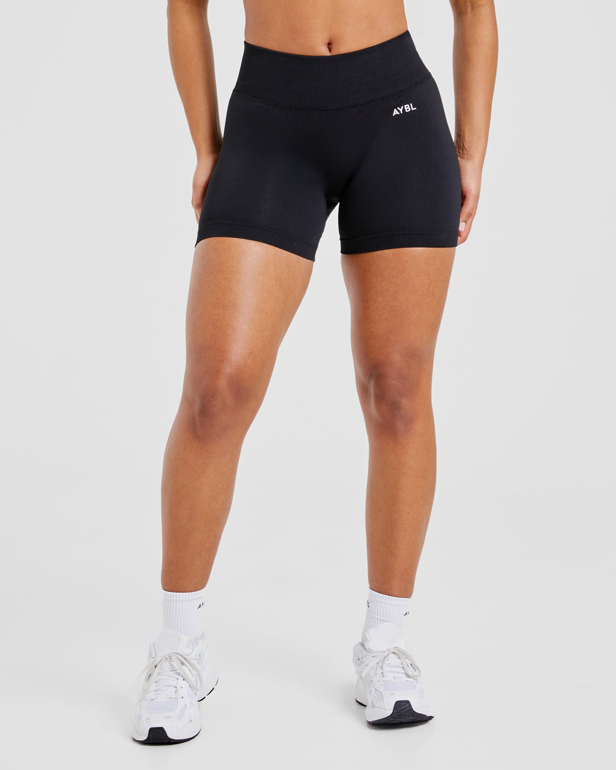 Adapt Seamless Shorts - Zwart