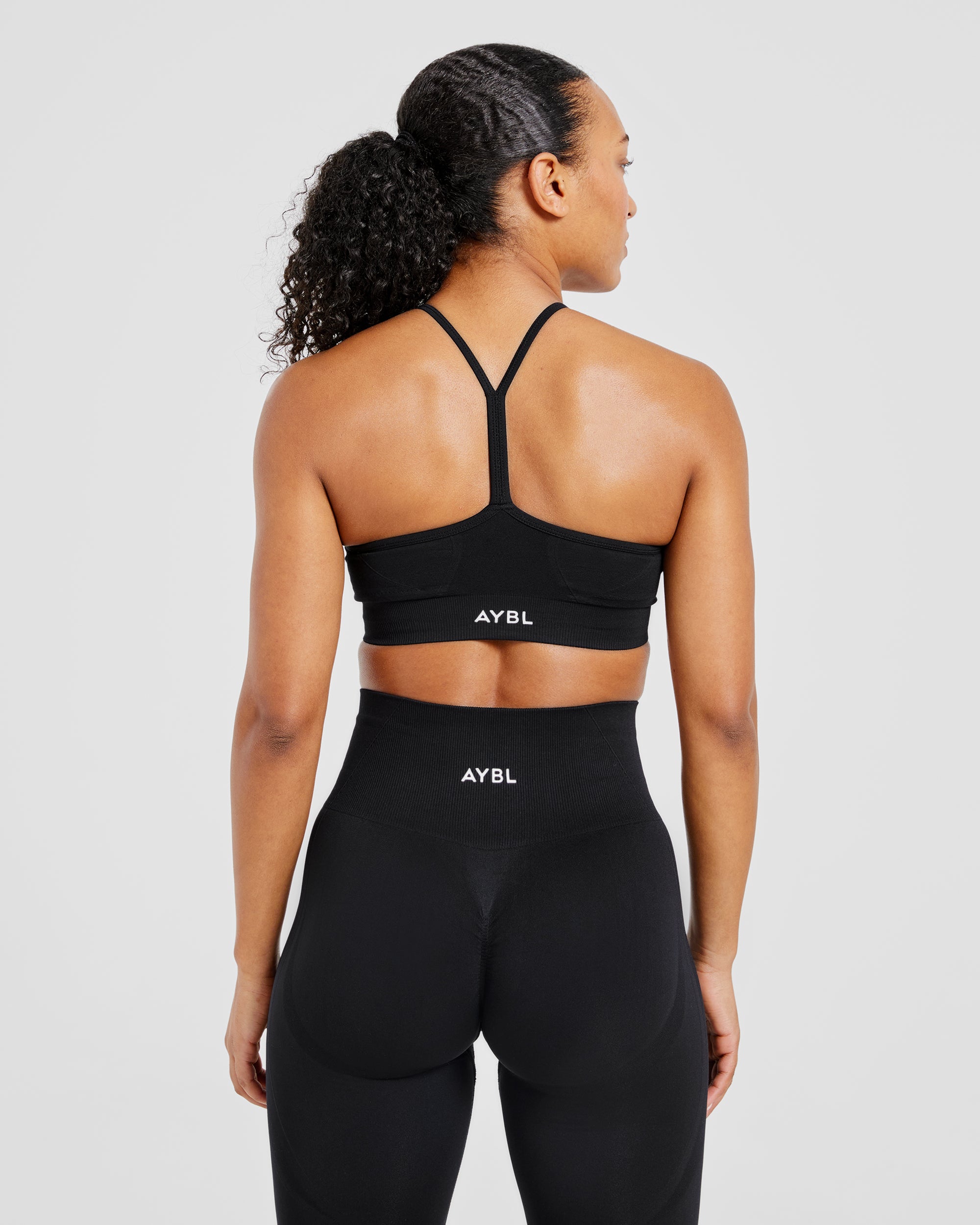 Empower Seamless Sports Bra - Zwart