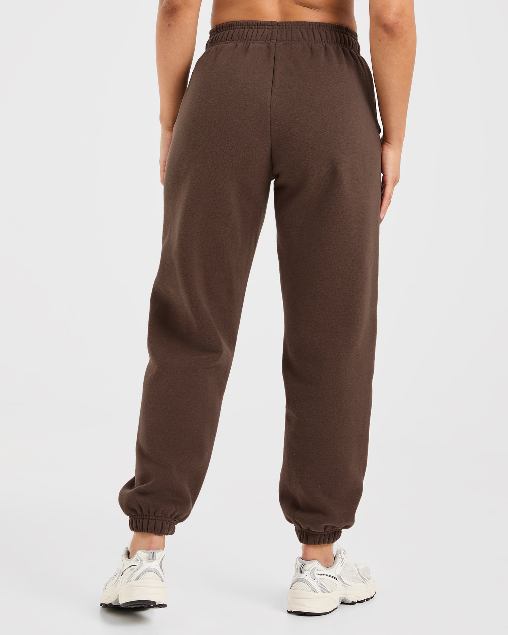 Classic Plush Oversized Joggers - Bruin