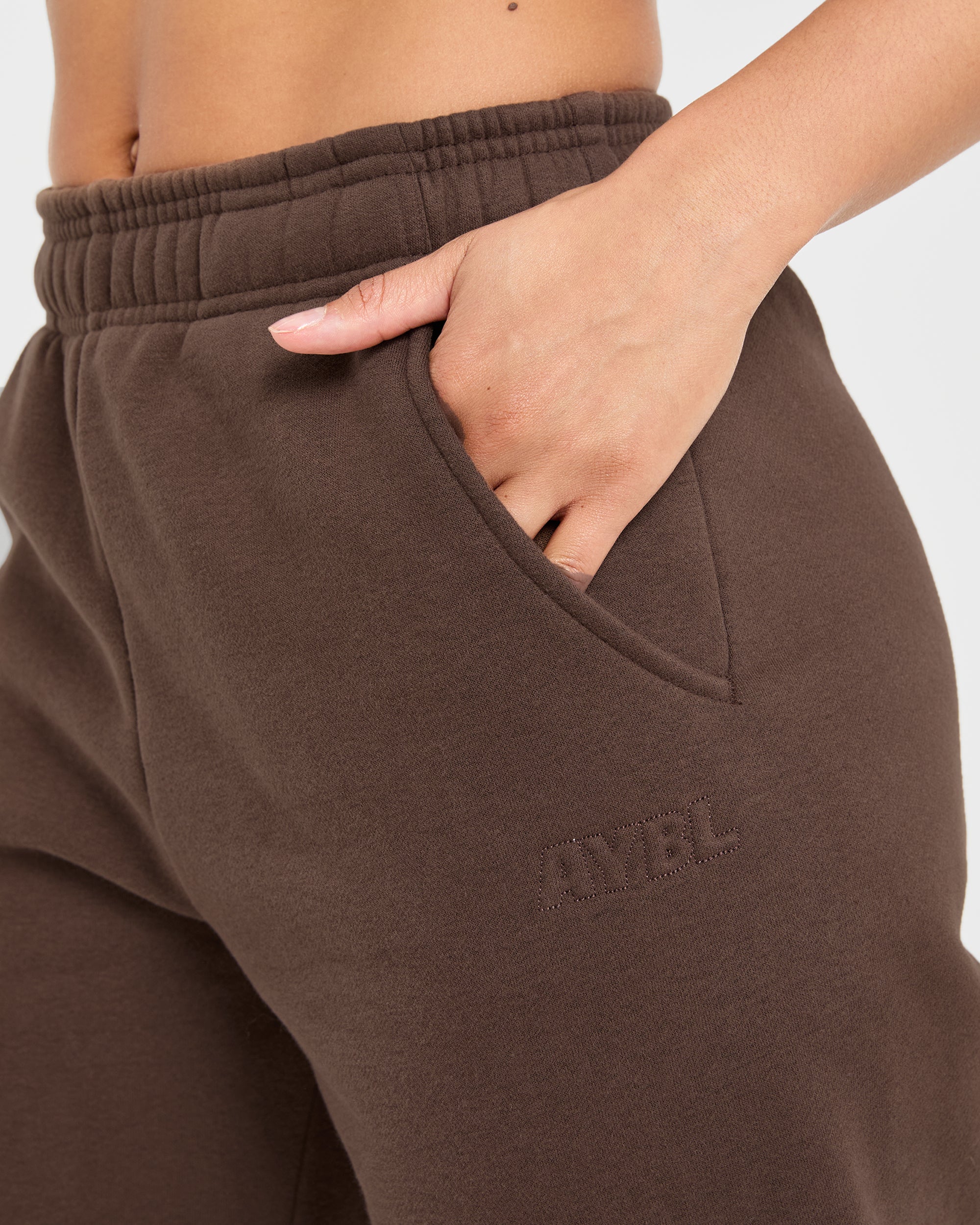 Classic Plush Oversized Joggers - Bruin