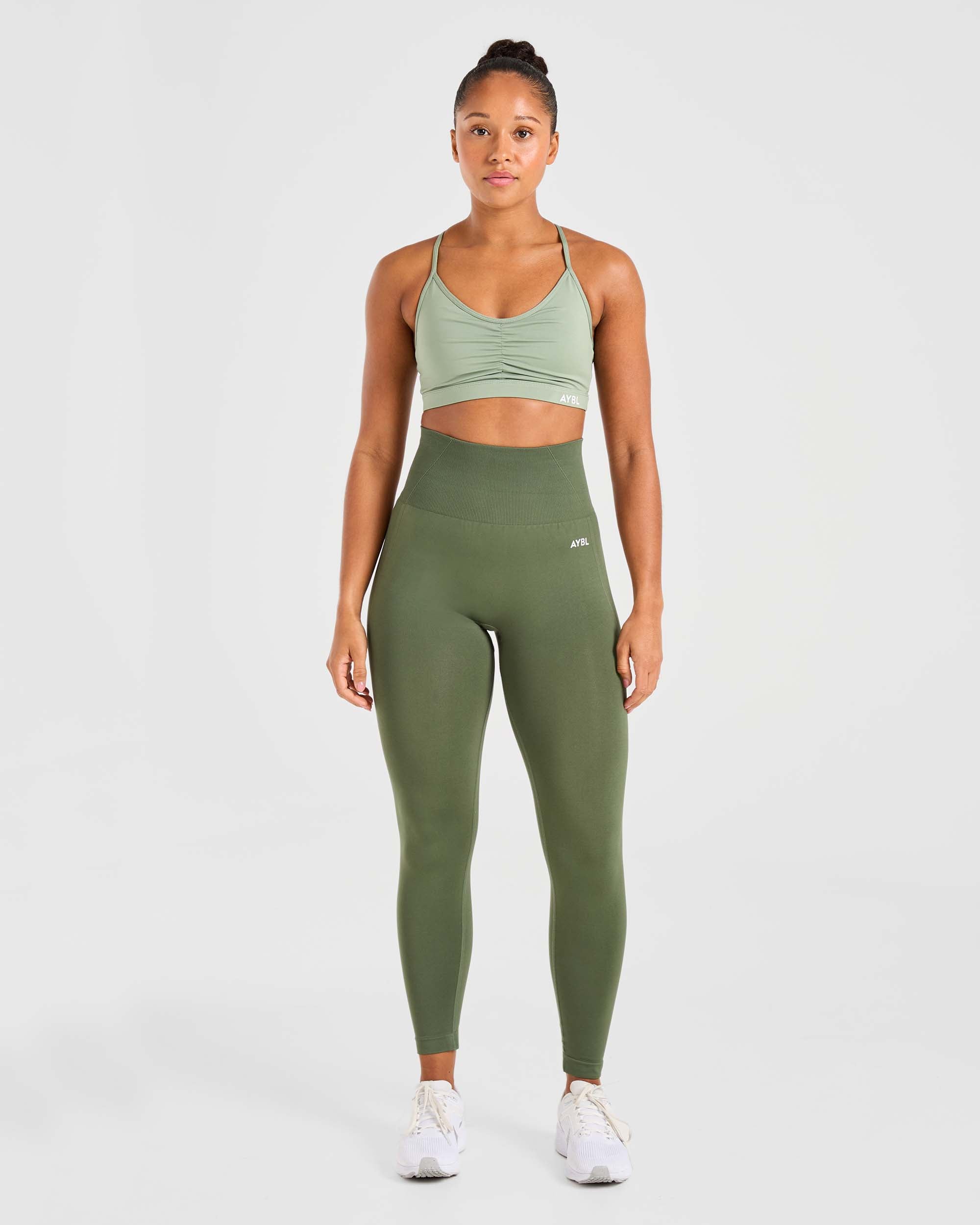 Essential Ruched Sports Bra - Olive Groen