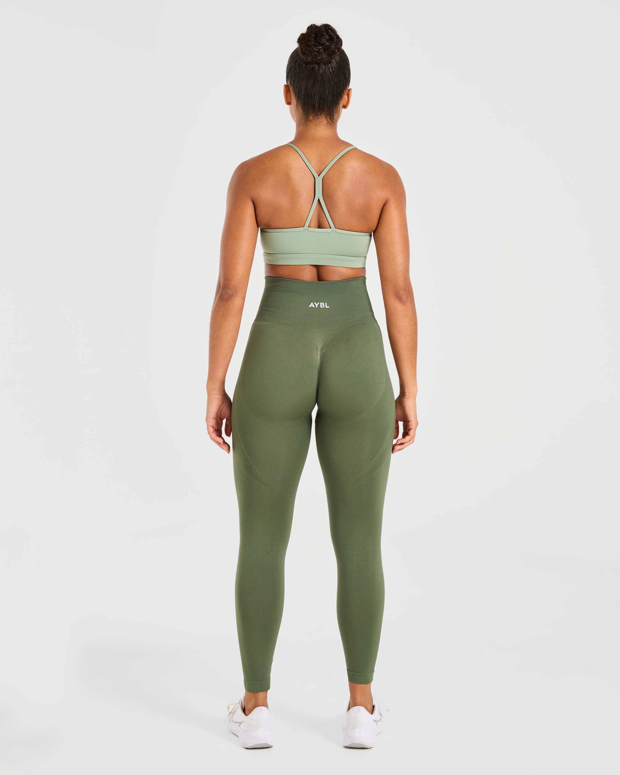 Essential Ruched Sports Bra - Olive Groen