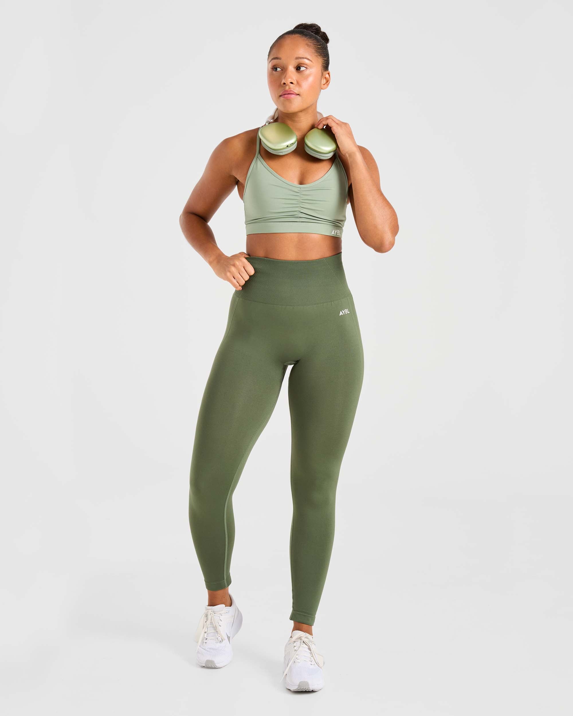 Essential Ruched Sports Bra - Olive Groen