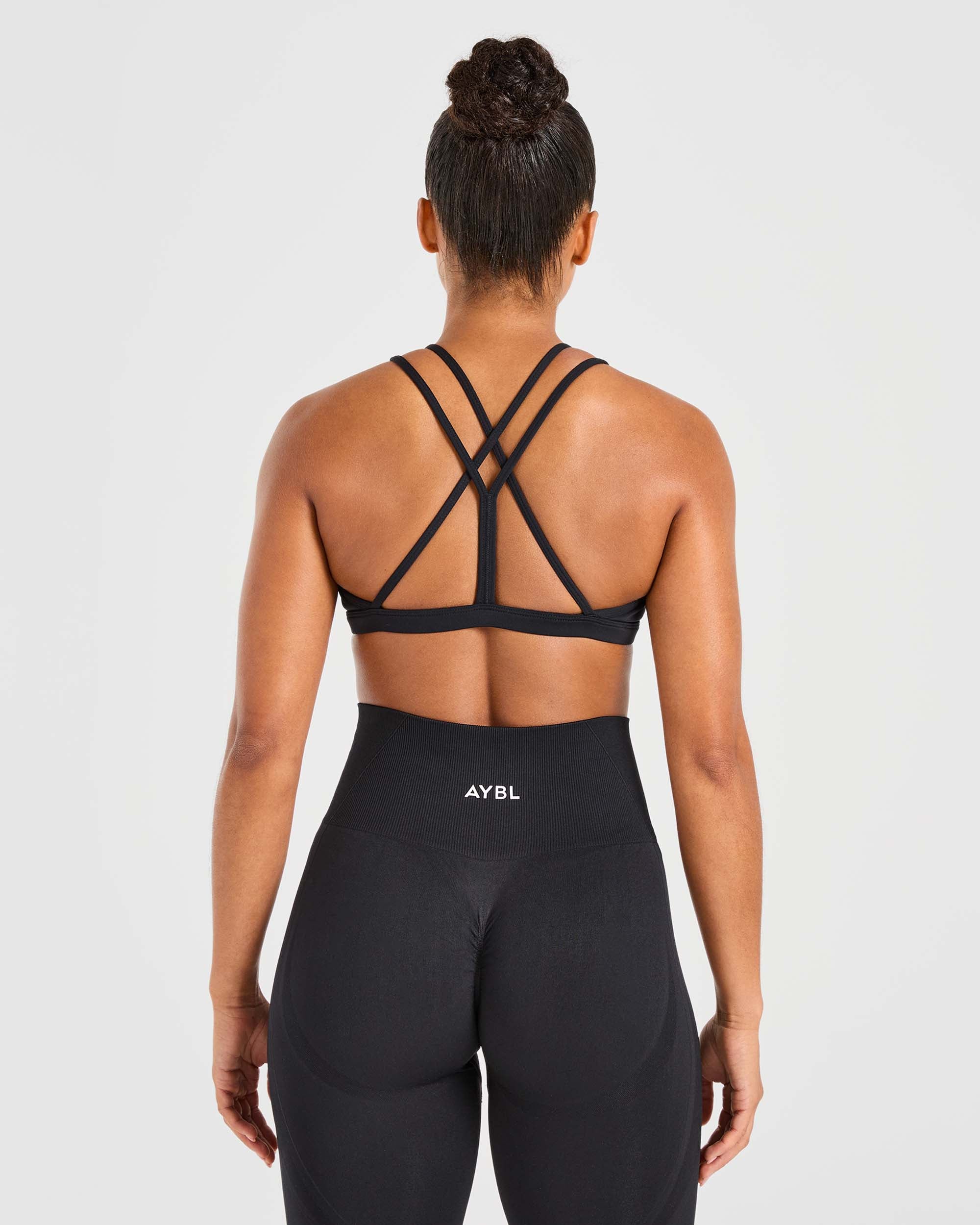 Essential Strappy Sports Bra - Zwart