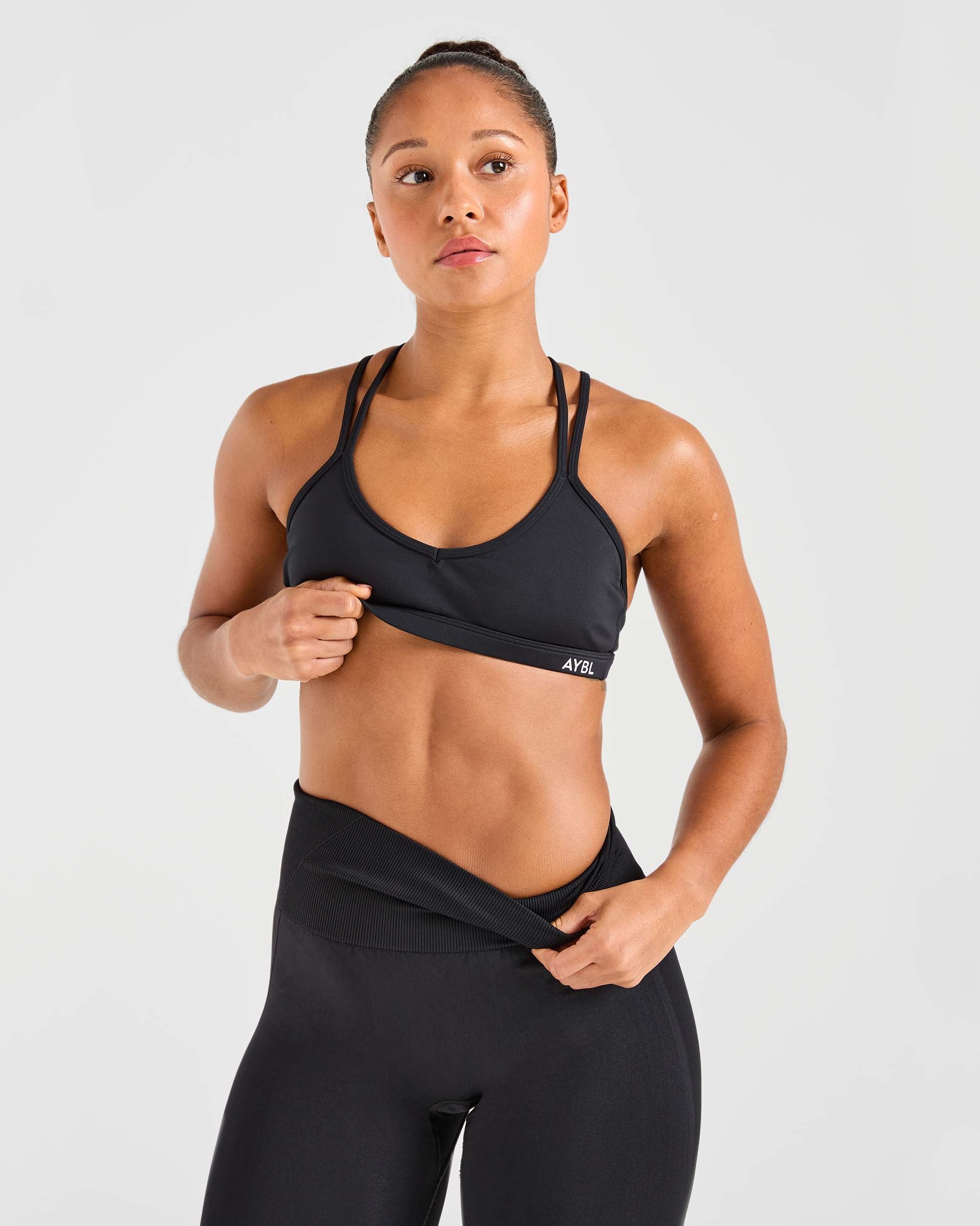 Essential Strappy Sports Bra - Zwart