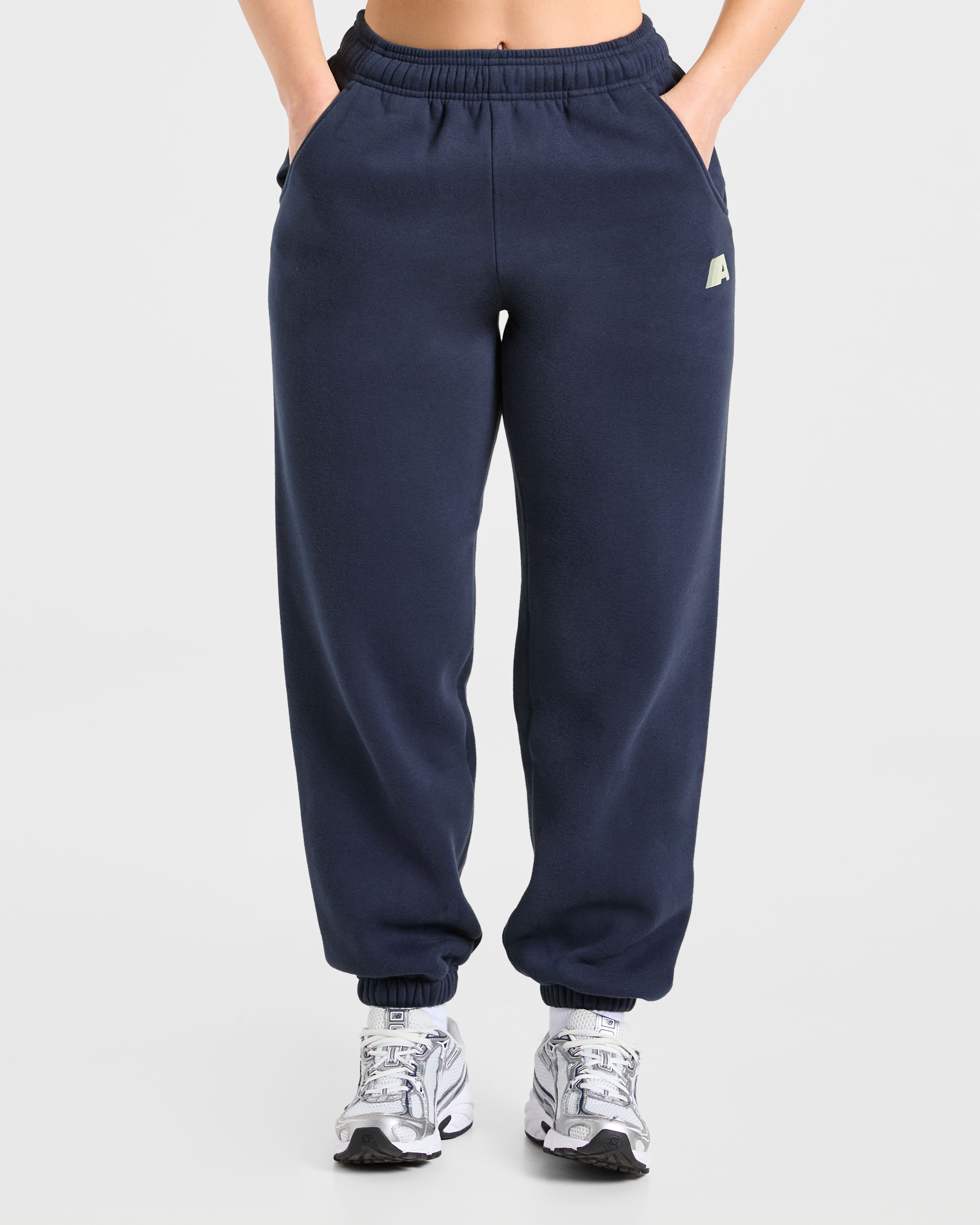 Retro Athletics Oversized Joggers - Navy/Geel