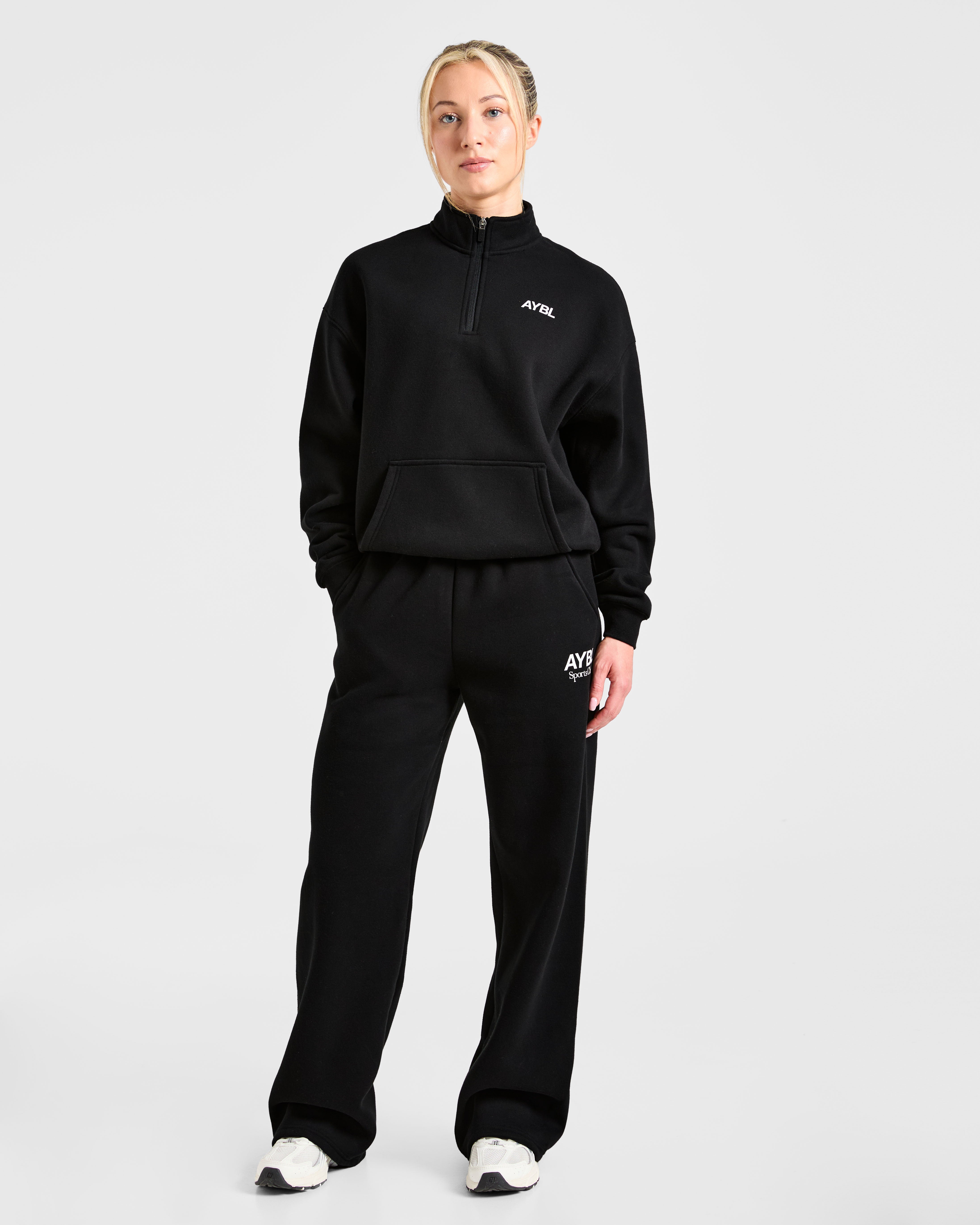 Sports Club Oversized 1/4 Zip Pullover - Zwart/Wit