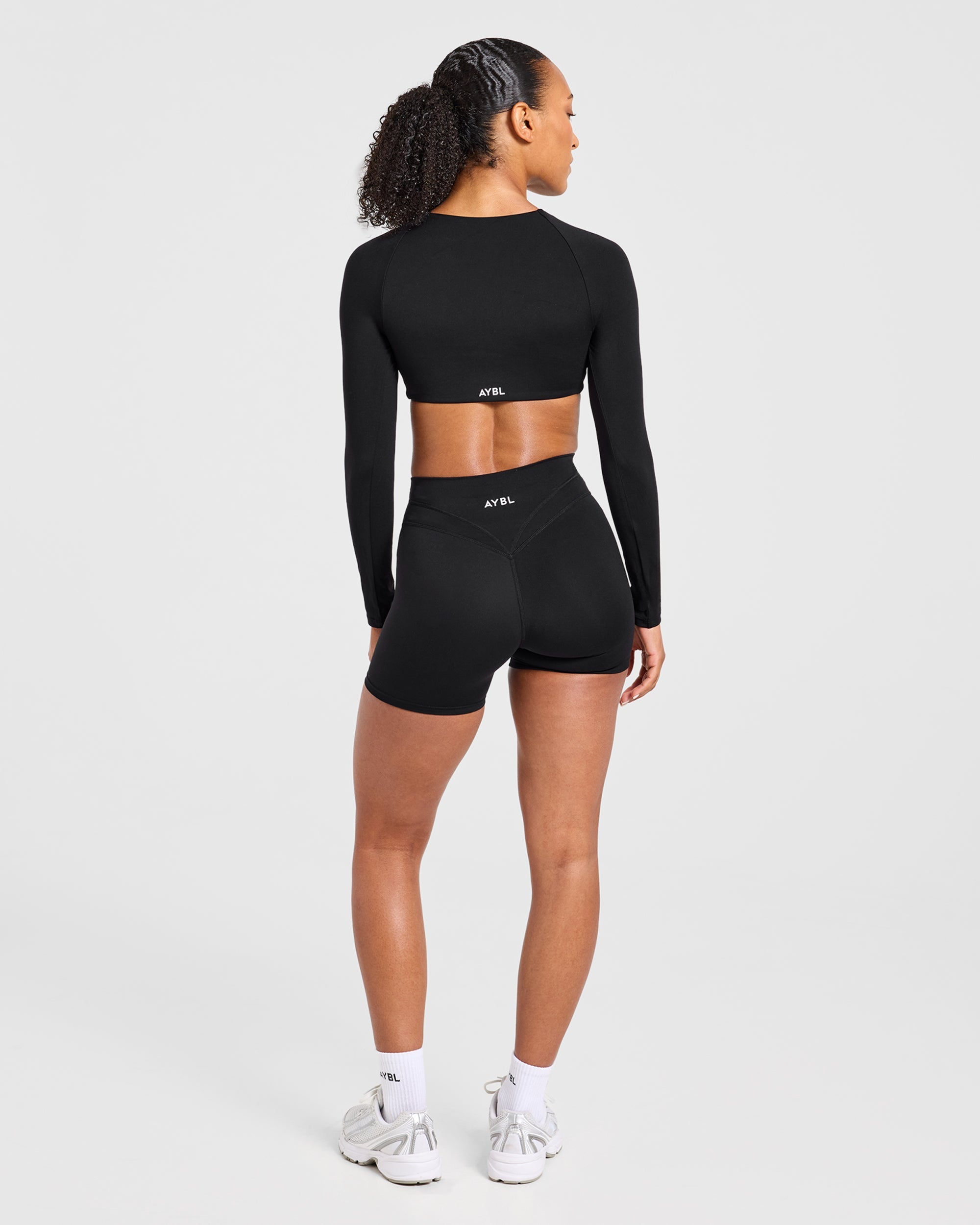 Engage Long Sleeve Crop Top - Zwart