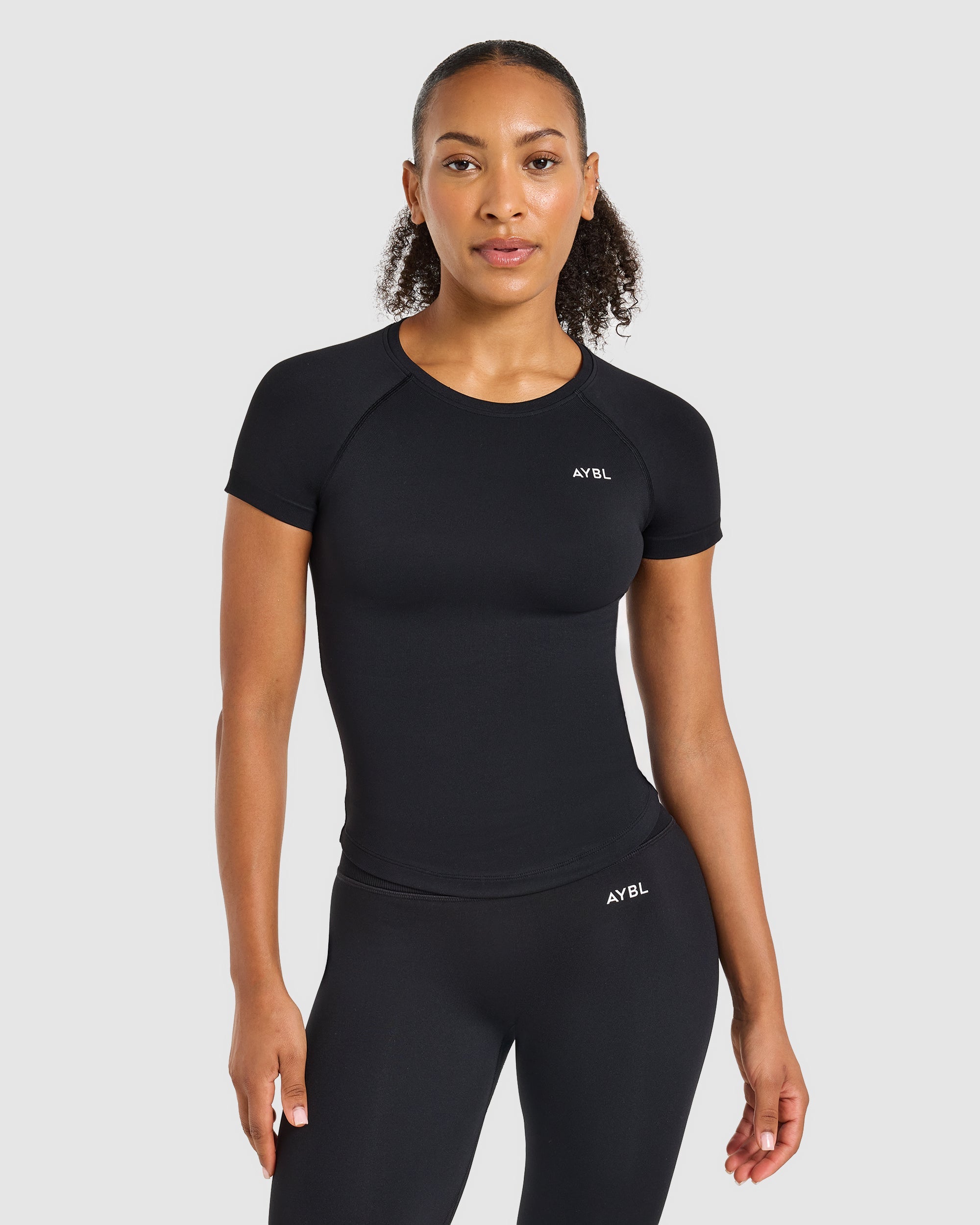 Enhance Seamless Short Sleeve Top - Zwart