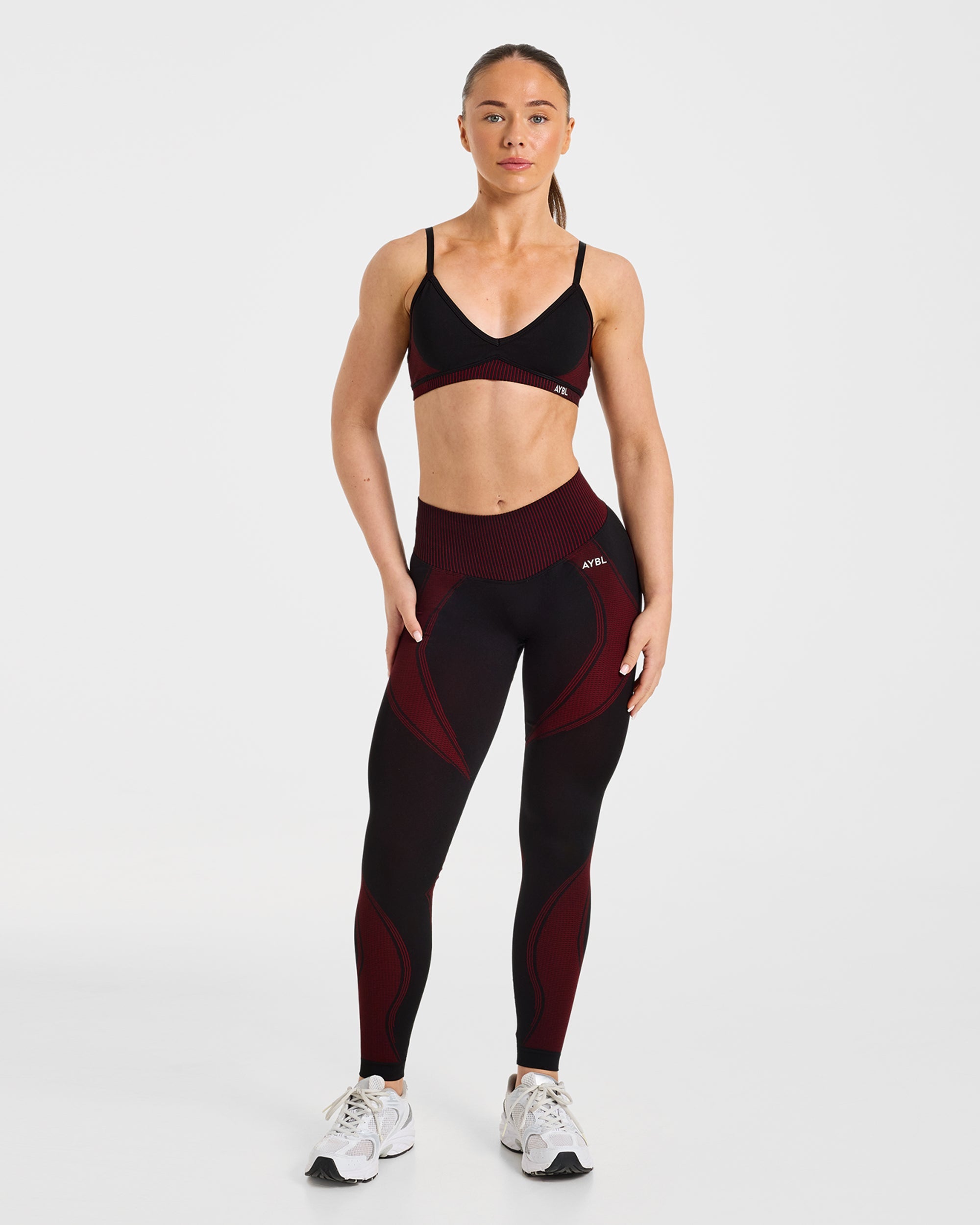 Charge Seamless Sports Bra - Zwart/Rood