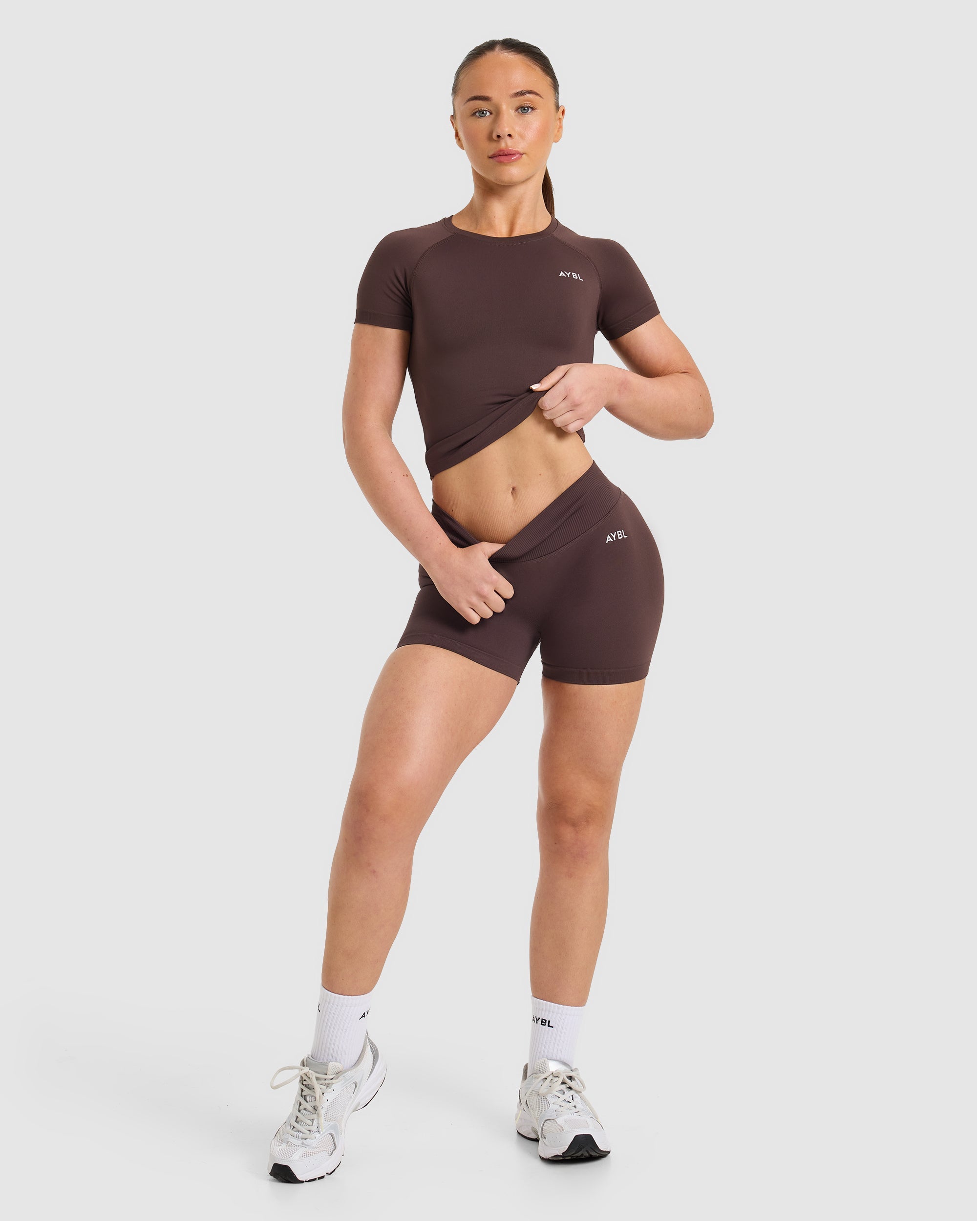Enhance Seamless Short Sleeve Top - Cocoa Bruin
