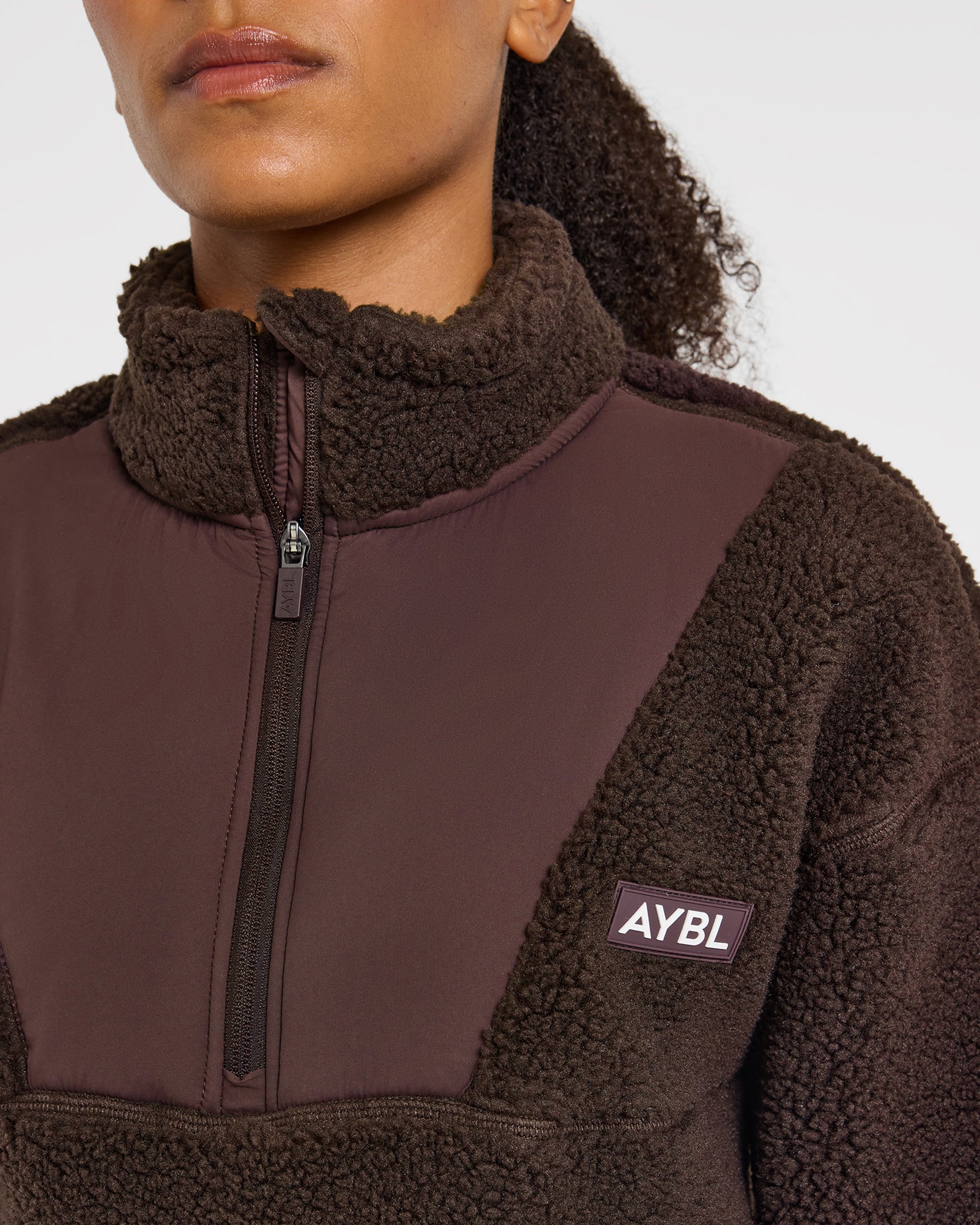 Signature 1/4 Zip Fleece Pullover - Cocoa Bruin