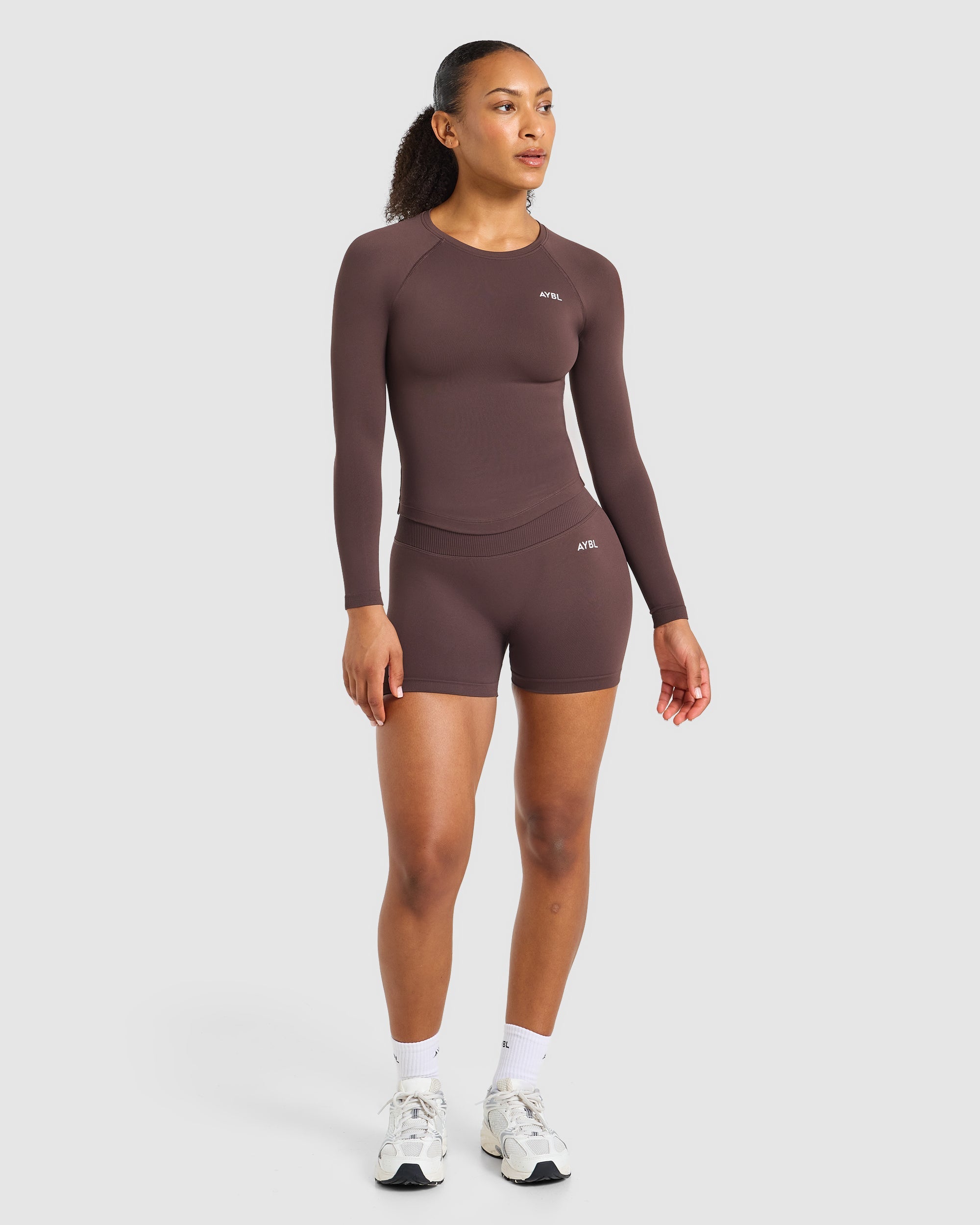 Enhance Seamless Long Sleeve Top - Cocoa Bruin