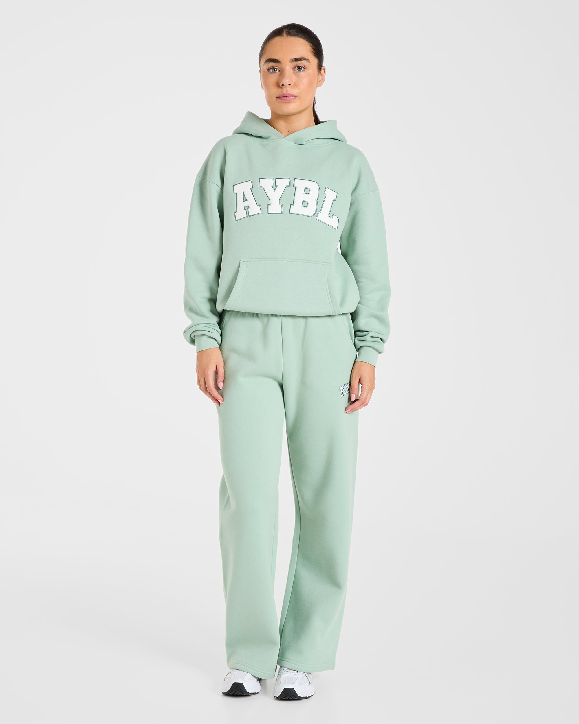 Varsity 2.0 Oversized Straight Leg Joggers - Sage Groen
